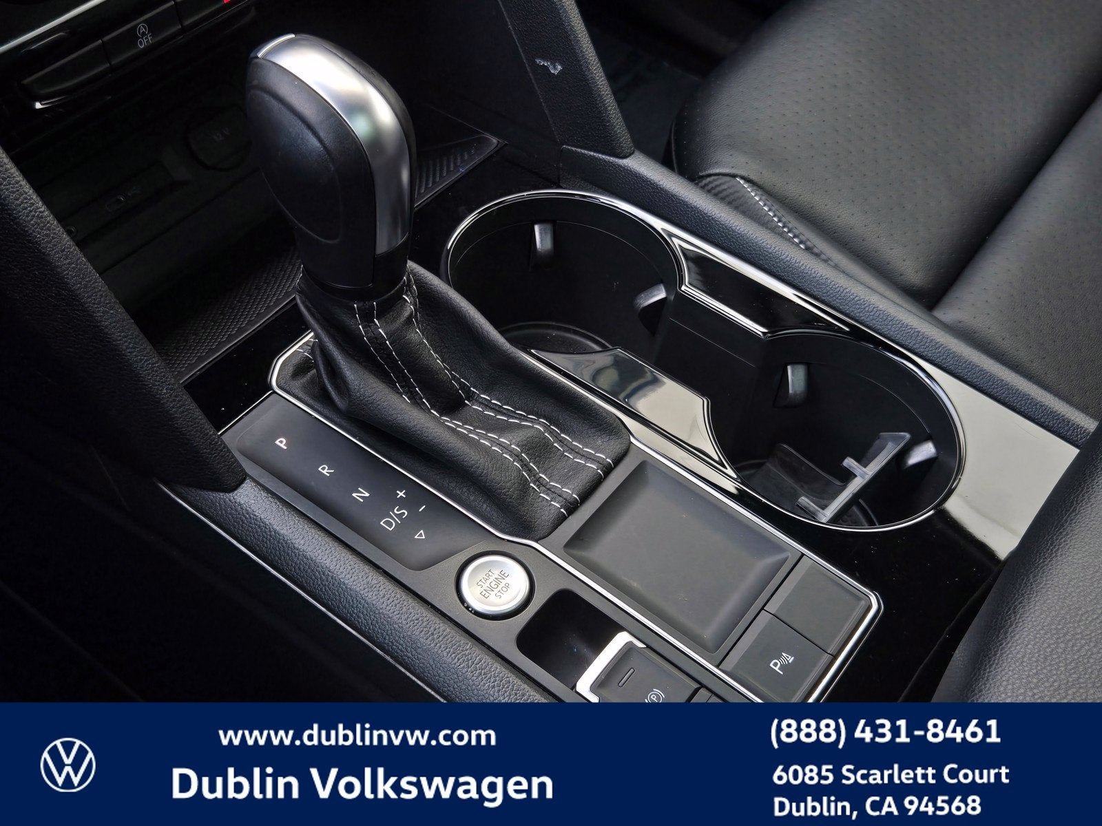 2022 Volkswagen Atlas Cross Sport 3.6L V6 SE w/Technology