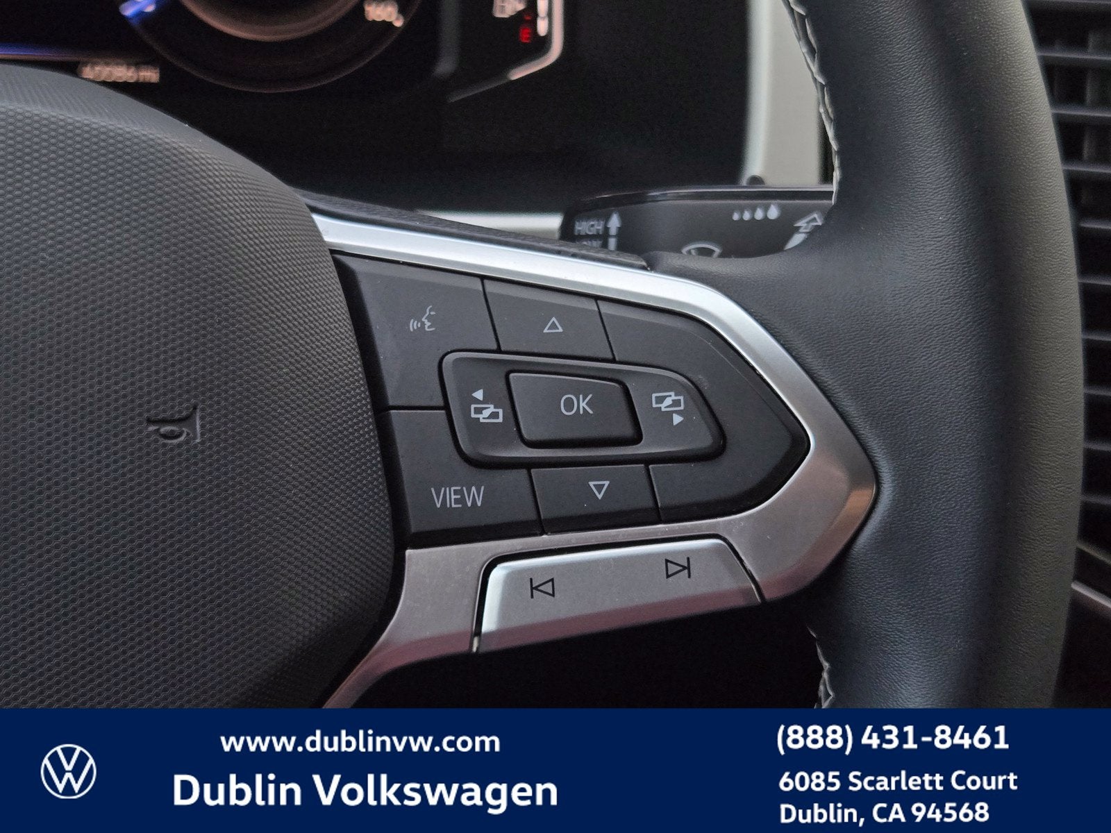 2022 Volkswagen Atlas Cross Sport 3.6L V6 SE w/Technology