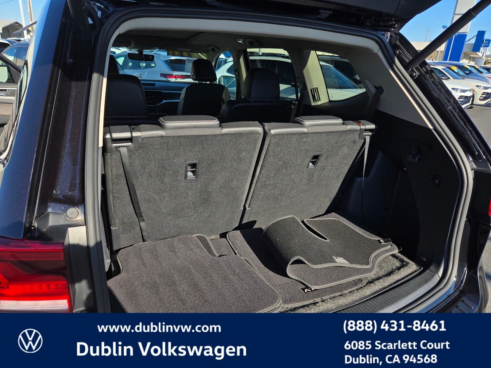 2023 Volkswagen Atlas 3.6L V6 SE w/Technology