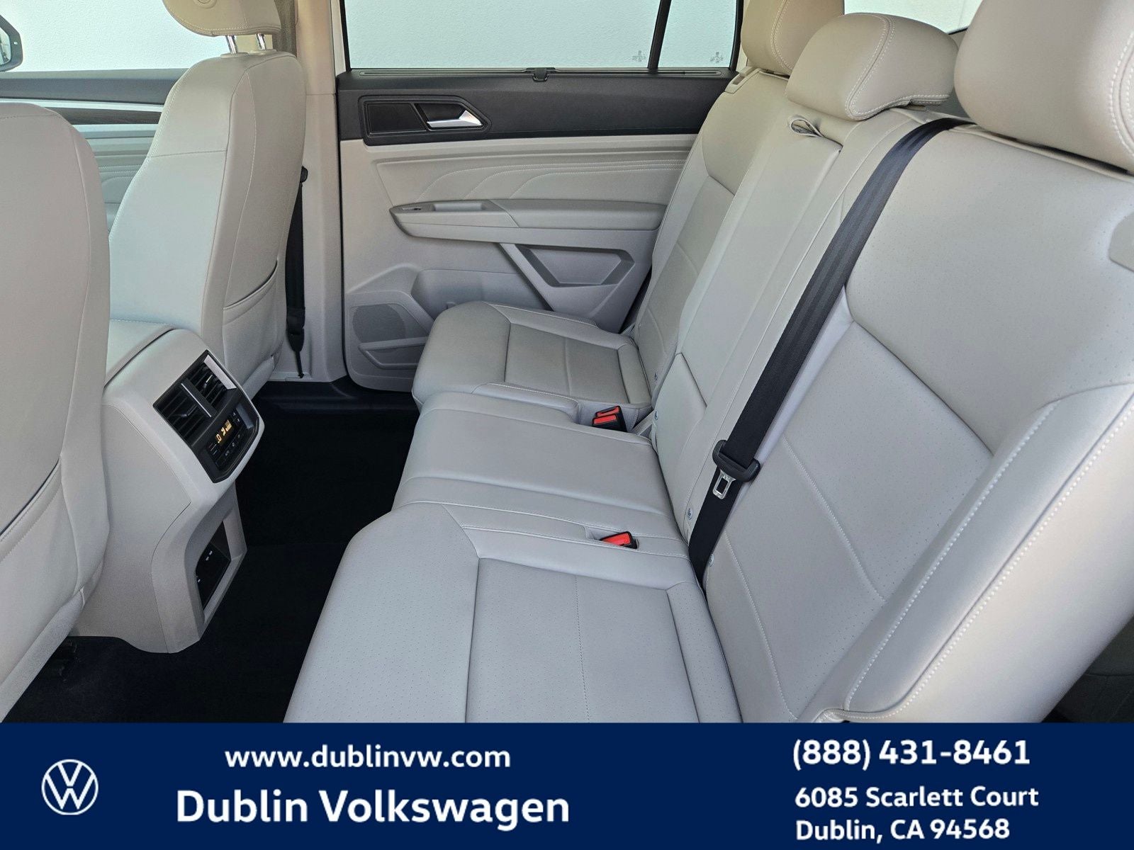 2023 Volkswagen Atlas 3.6L V6 SE w/Technology