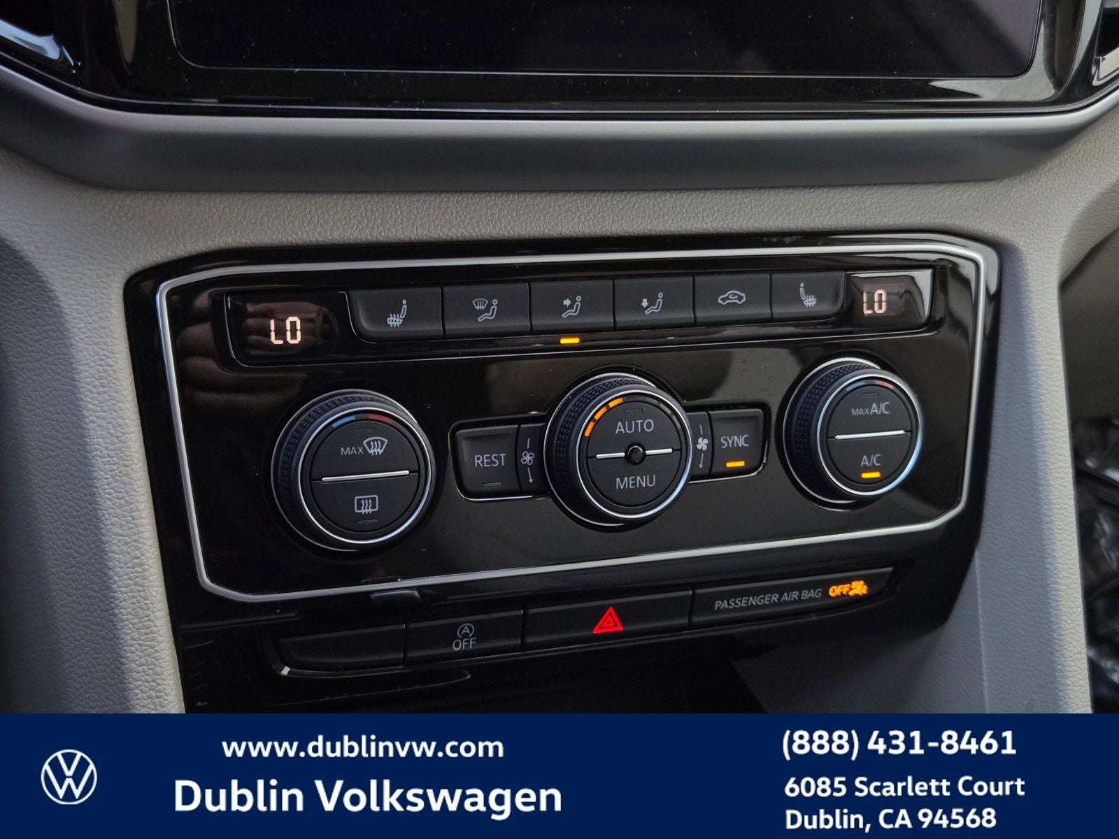 2023 Volkswagen Atlas 3.6L V6 SE w/Technology