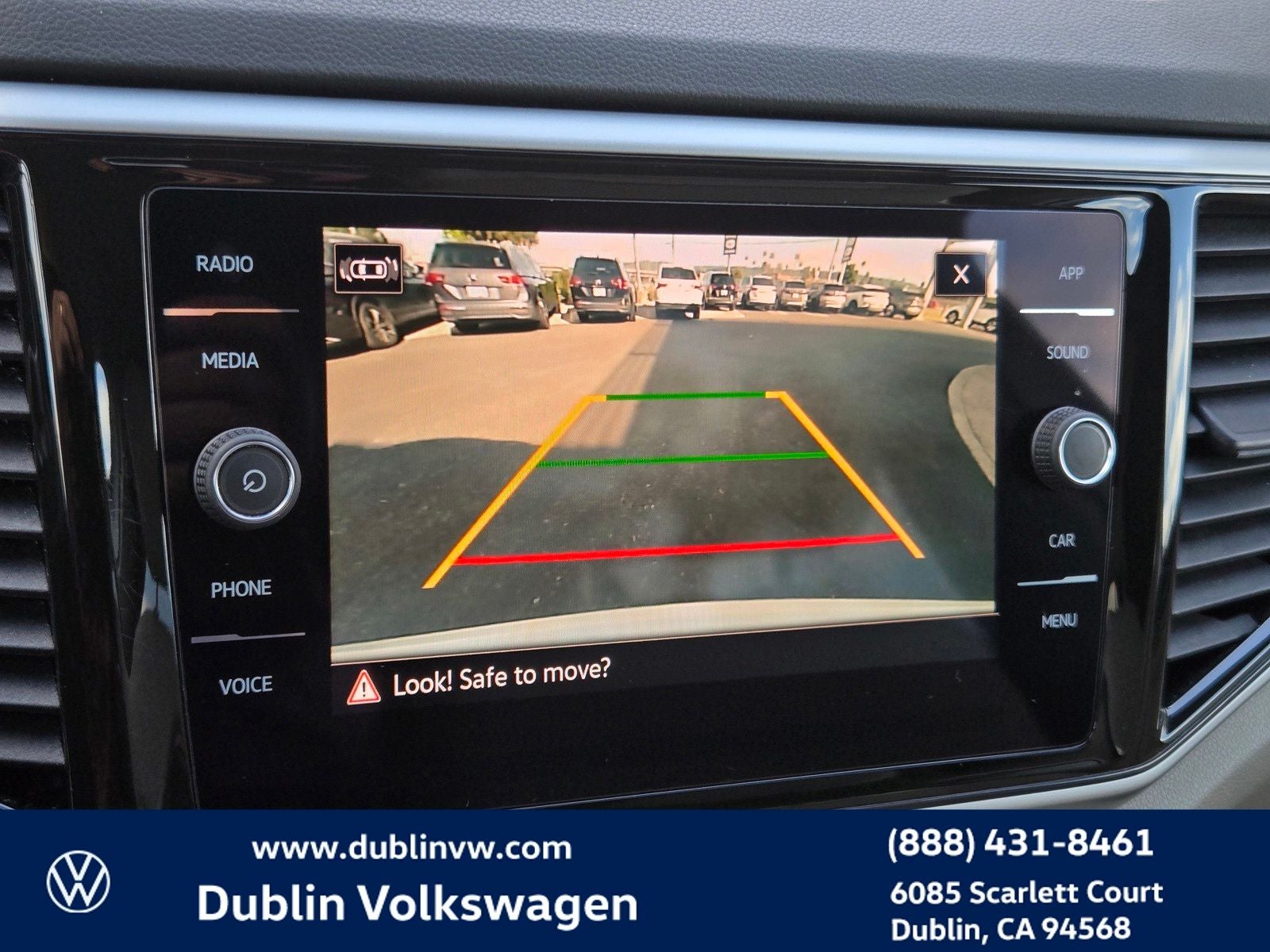 2023 Volkswagen Atlas 3.6L V6 SE w/Technology