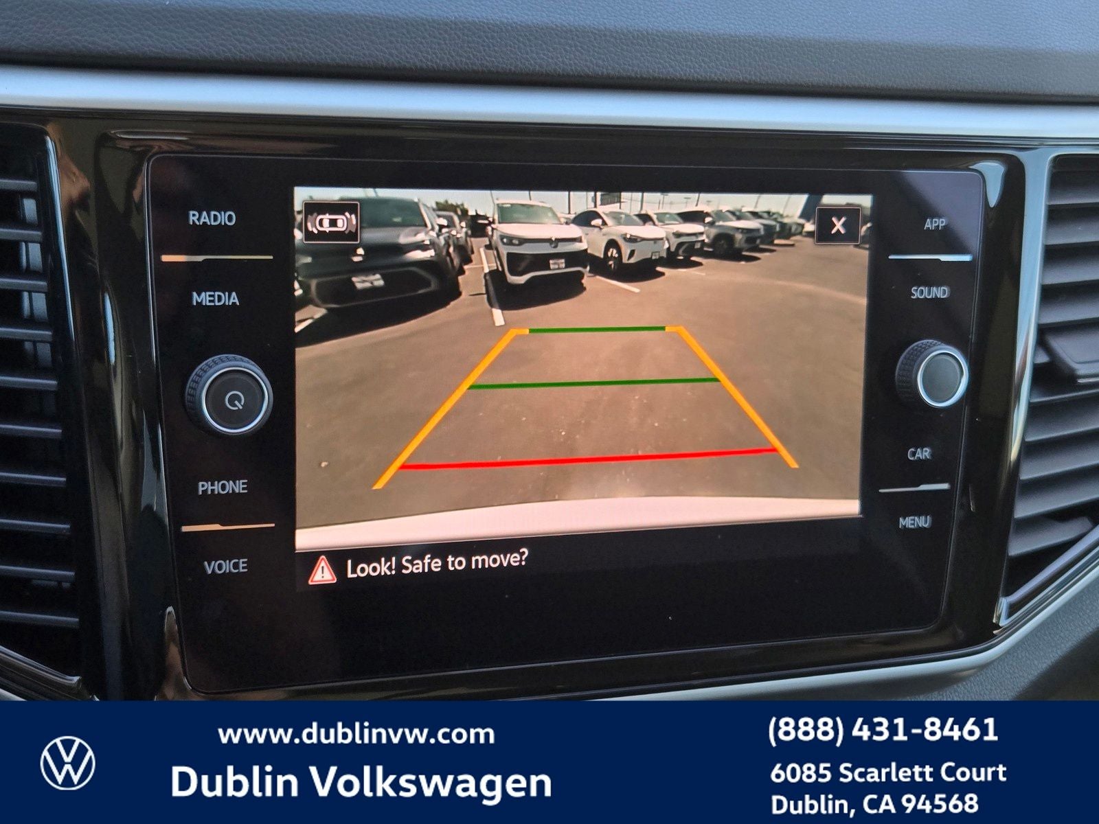 2023 Volkswagen Atlas 3.6L V6 SE w/Technology