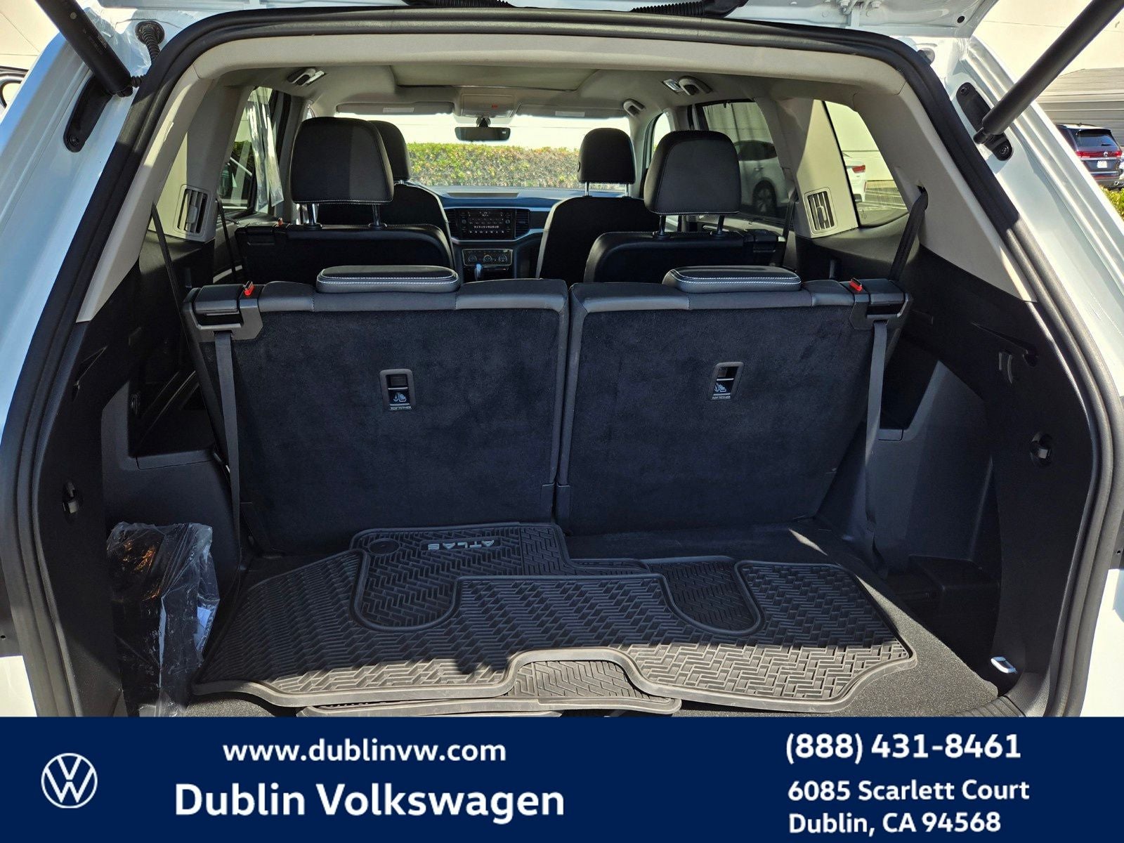 2023 Volkswagen Atlas 3.6L V6 SE w/Technology