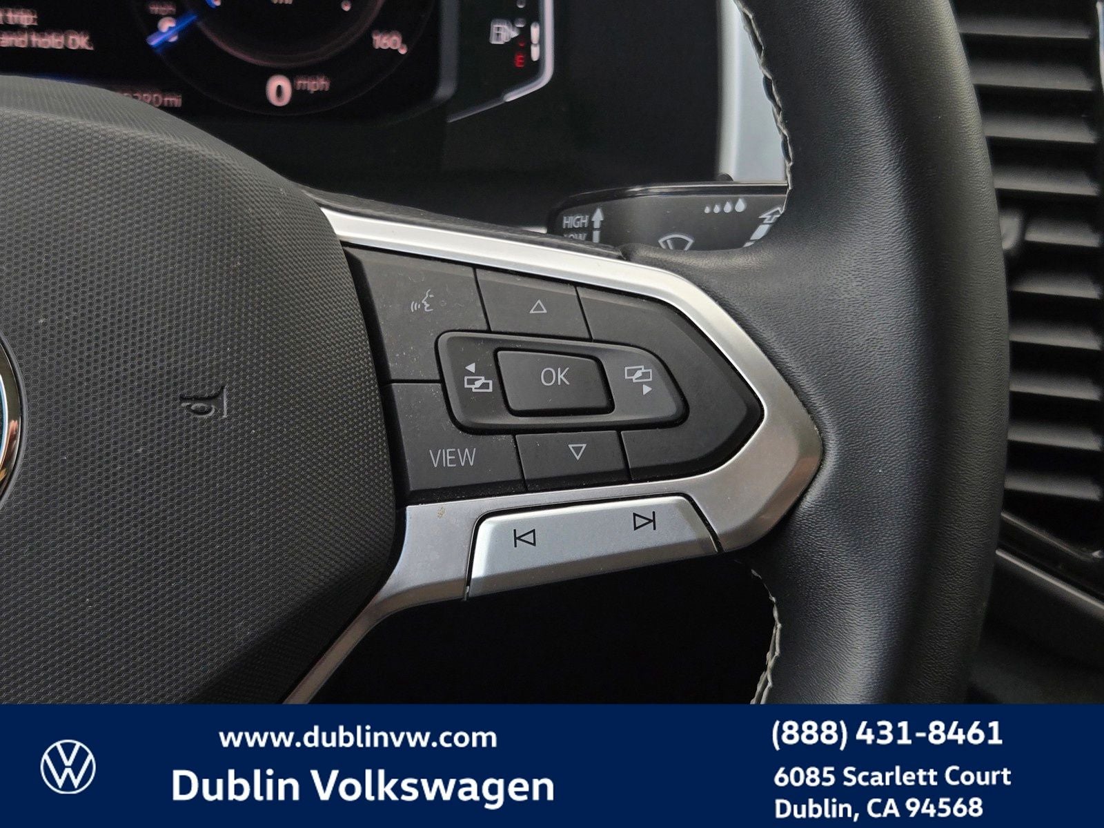 2023 Volkswagen Atlas 3.6L V6 SE w/Technology