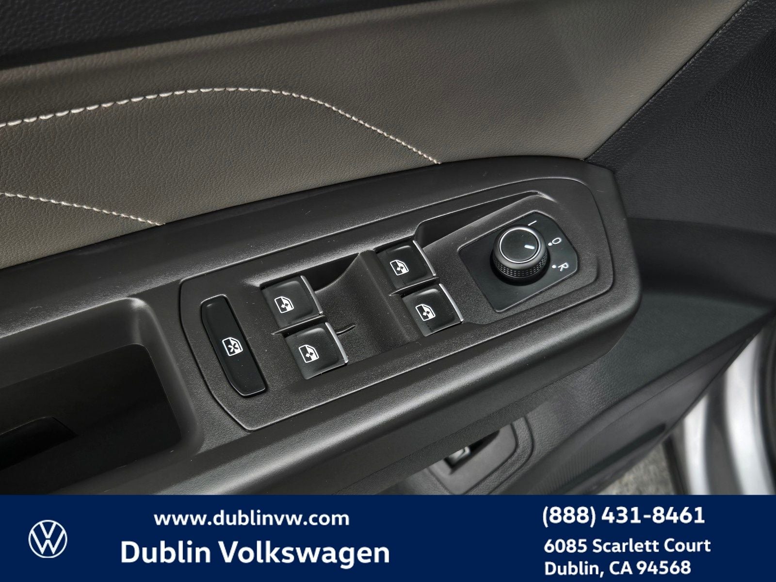 2023 Volkswagen Atlas 3.6L V6 SE w/Technology