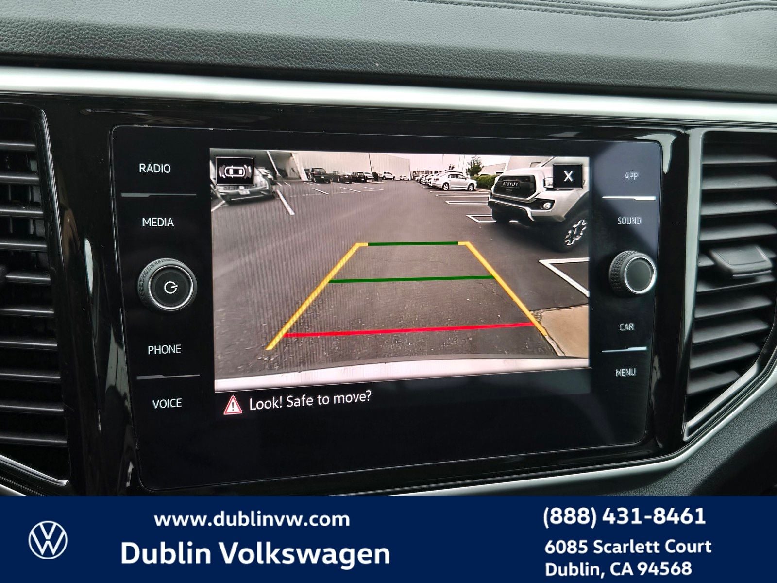 2023 Volkswagen Atlas 3.6L V6 SE w/Technology
