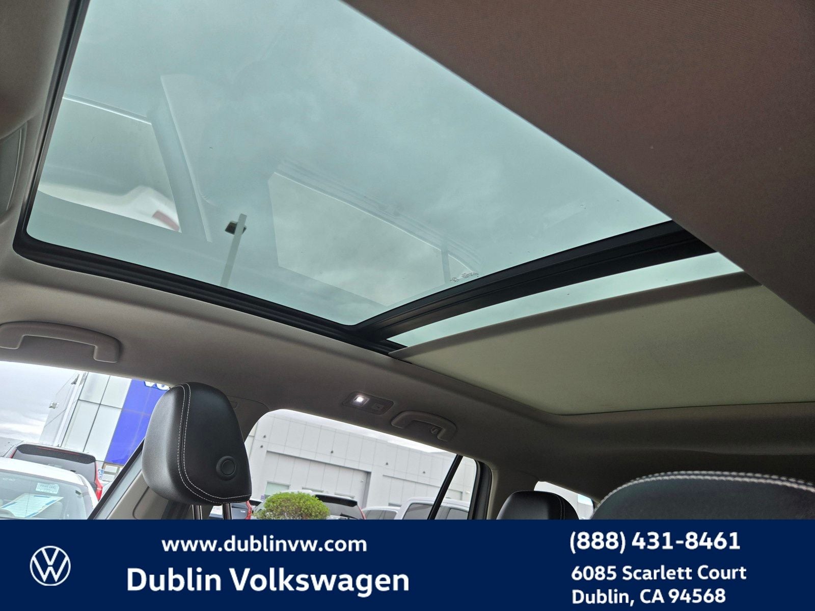 2023 Volkswagen Atlas 3.6L V6 SE w/Technology
