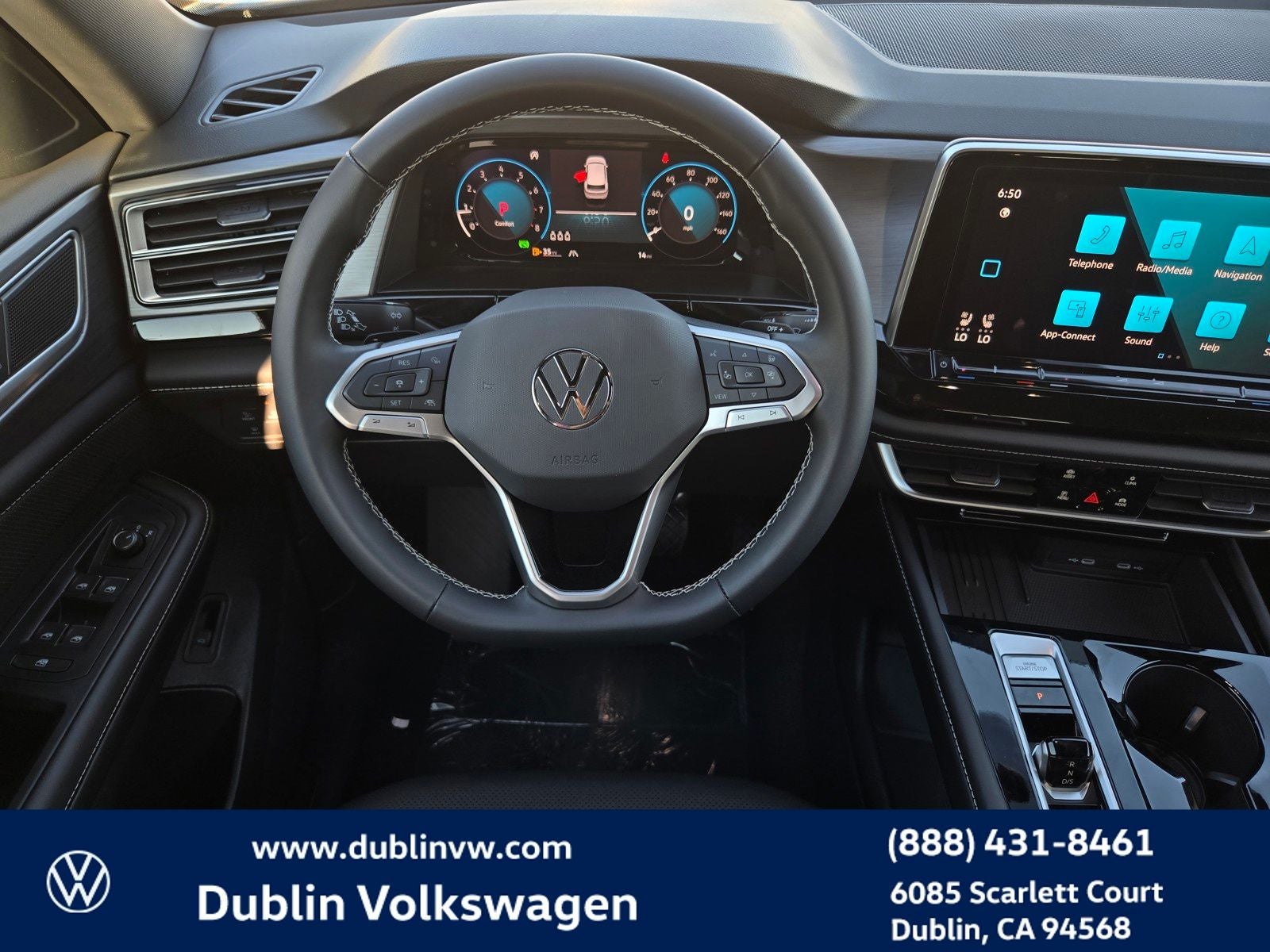 2026 Volkswagen Atlas Cross Sport 2.0T SE w/Technology