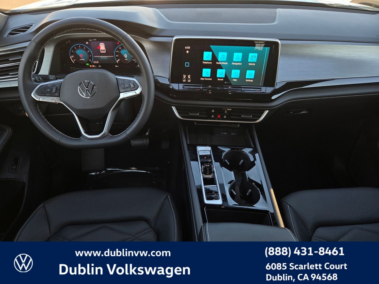 2026 Volkswagen Atlas Cross Sport 2.0T SE w/Technology