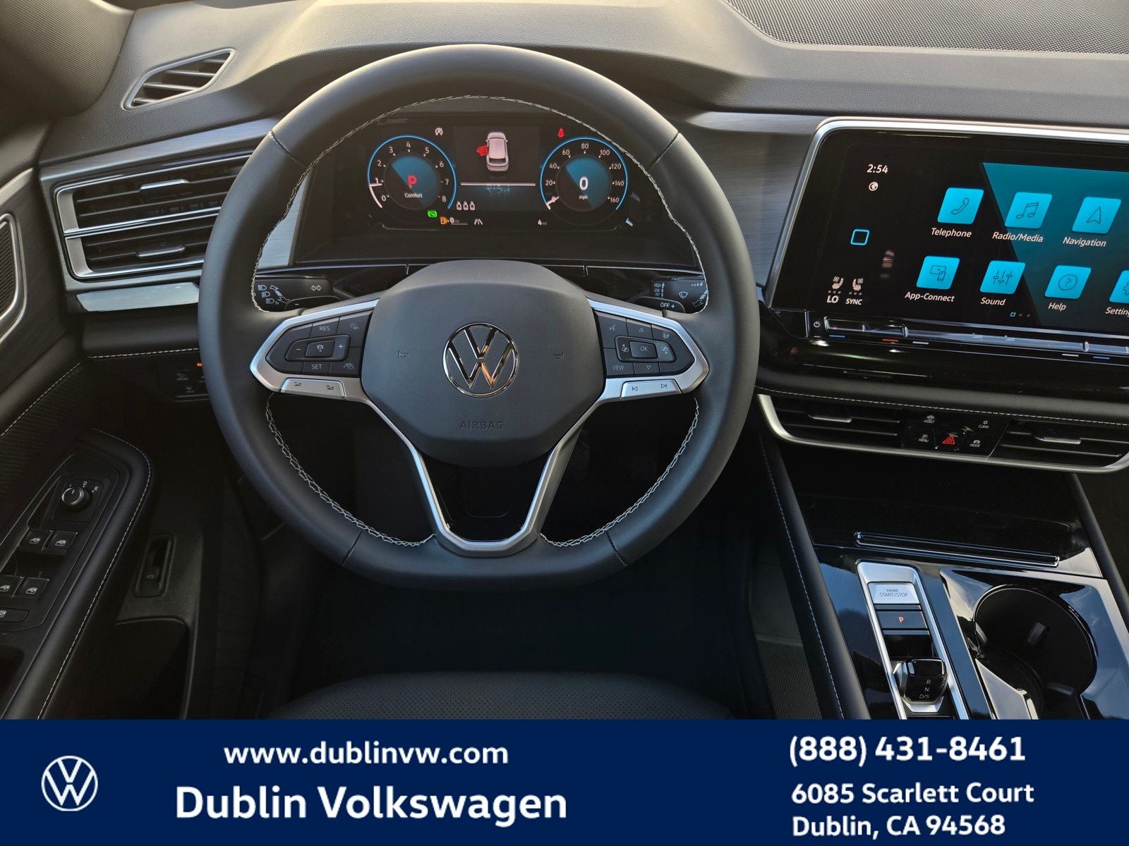 2026 Volkswagen Atlas Cross Sport 2.0T SE w/Technology