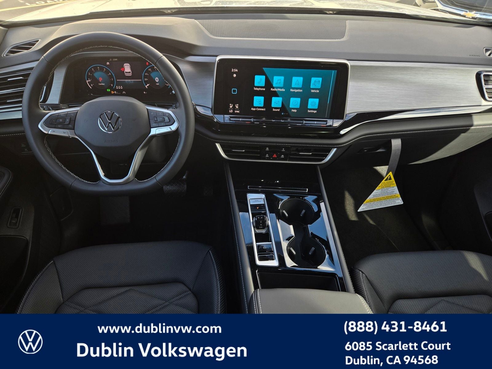 2026 Volkswagen Atlas Cross Sport 2.0T SE w/Technology