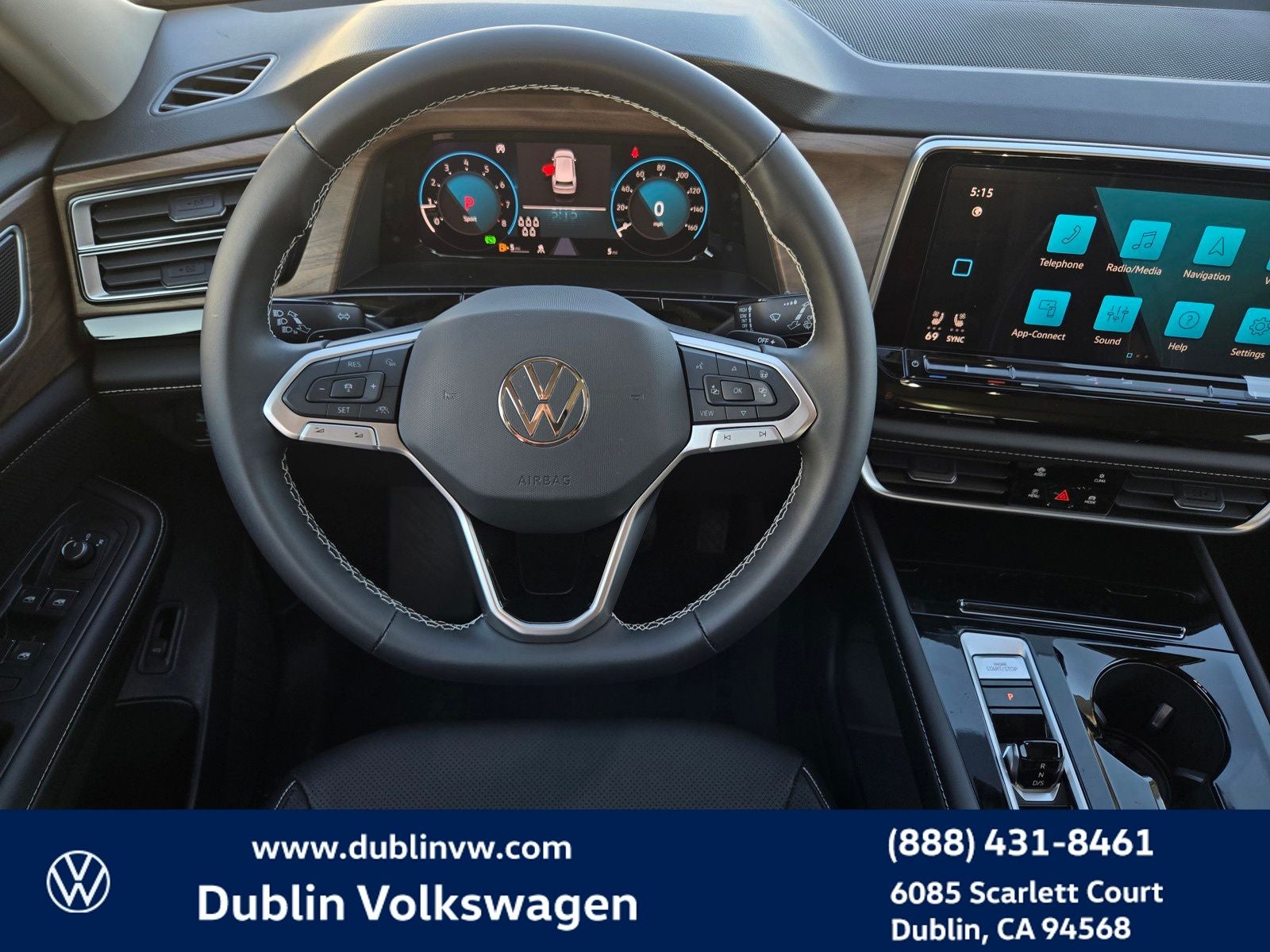 2026 Volkswagen Atlas 2.0T SE w/Technology
