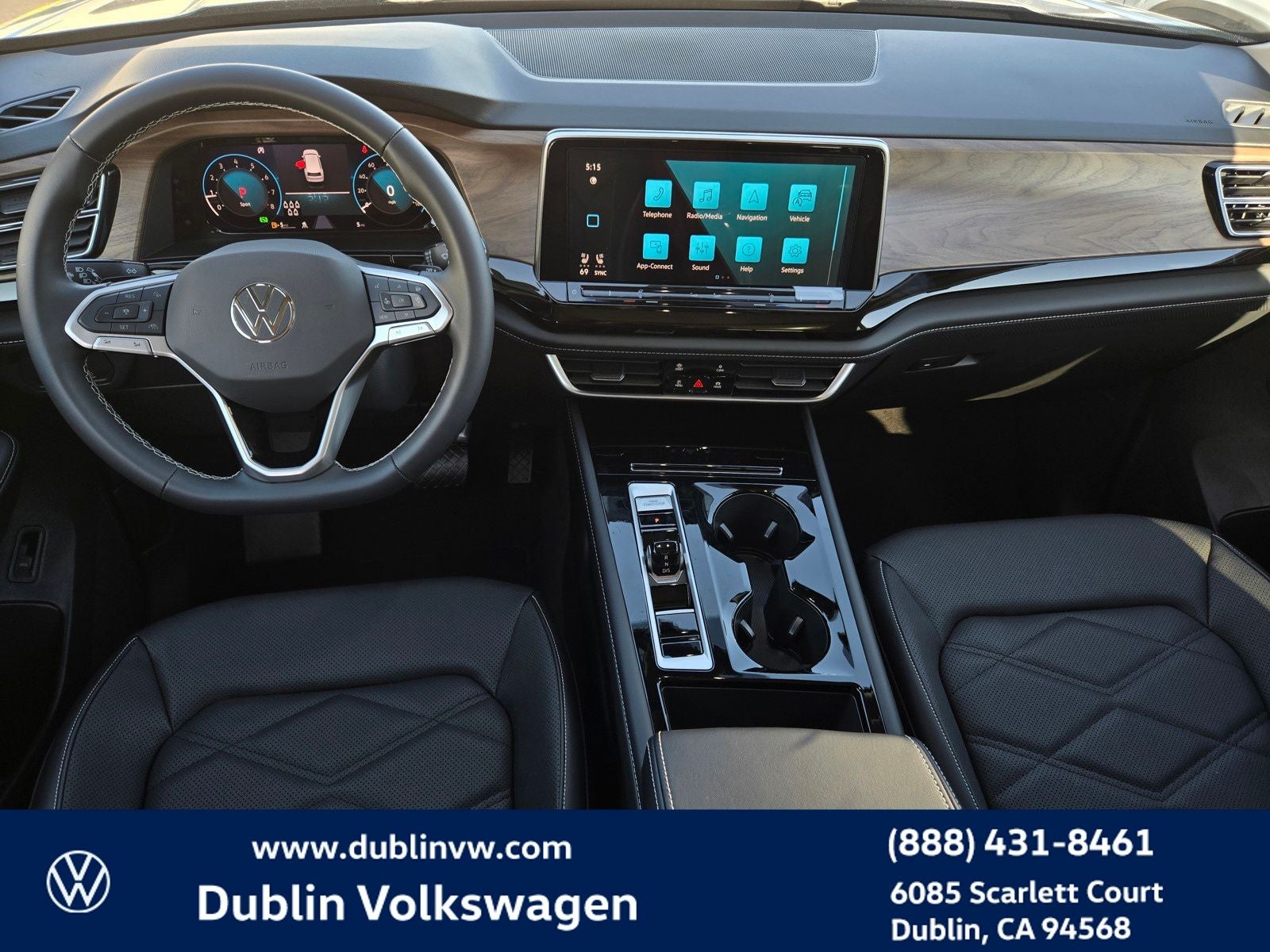 2026 Volkswagen Atlas 2.0T SE w/Technology