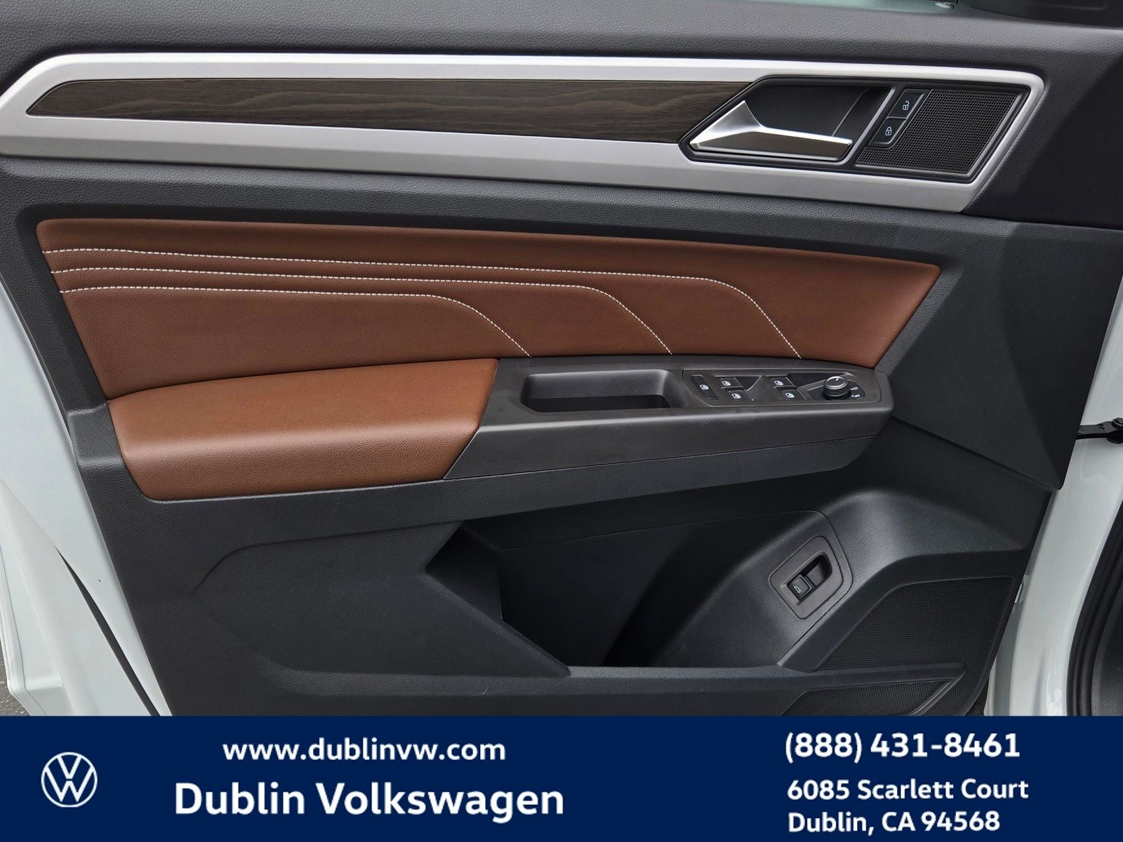 2023 Volkswagen Atlas 3.6L V6 SE w/Technology