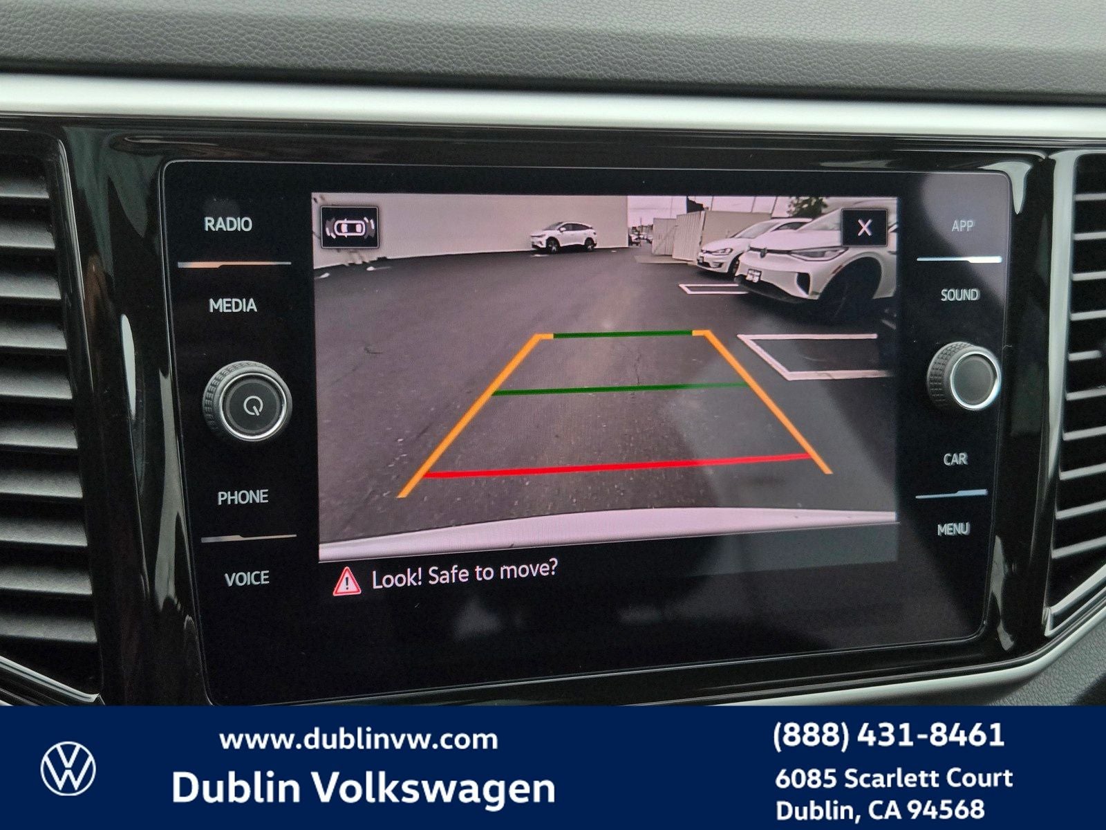 2023 Volkswagen Atlas 3.6L V6 SE w/Technology