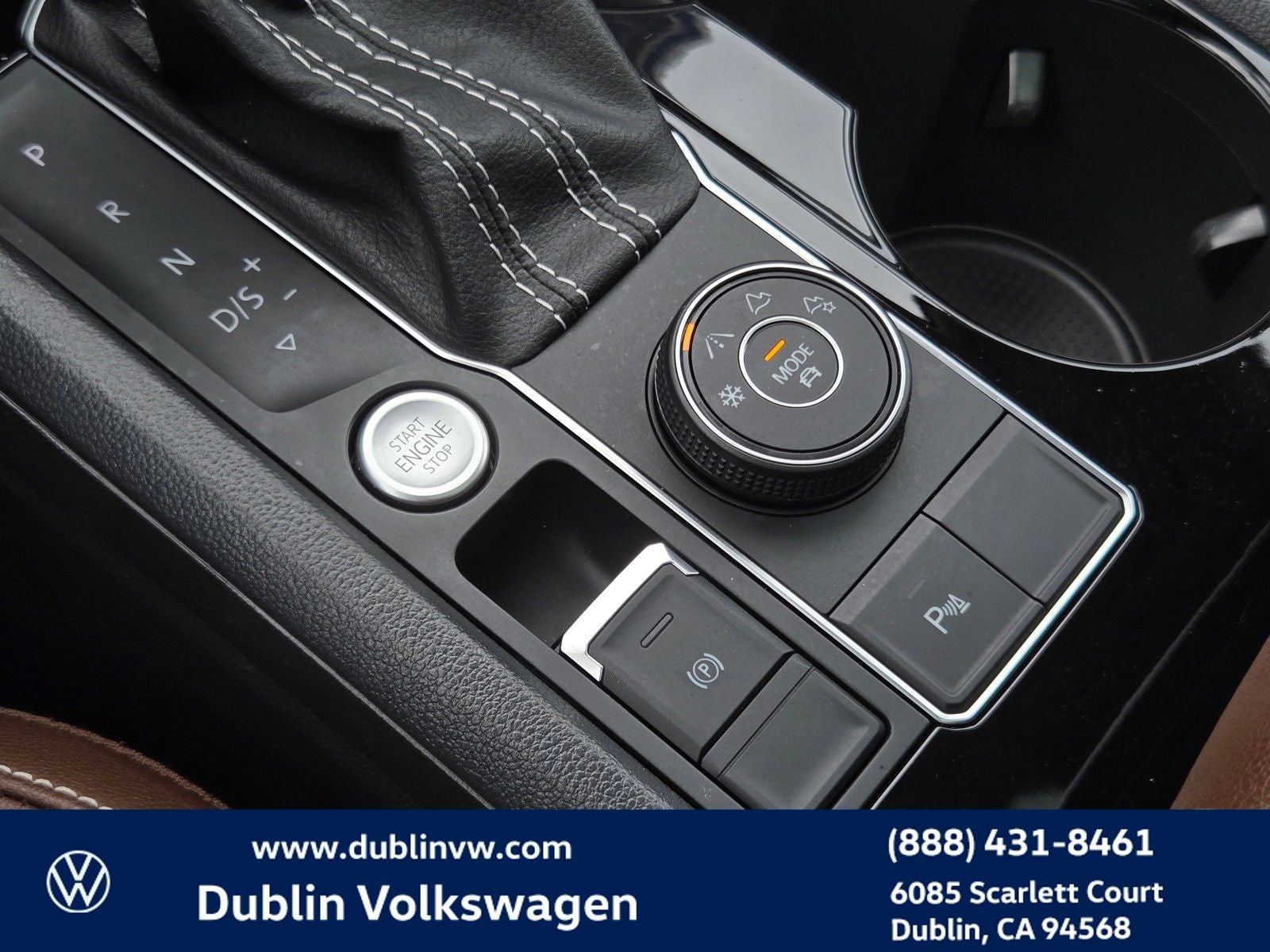 2023 Volkswagen Atlas 3.6L V6 SE w/Technology