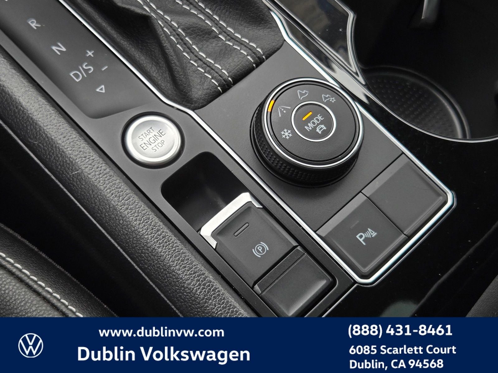 2023 Volkswagen Atlas 3.6L V6 SE w/Technology
