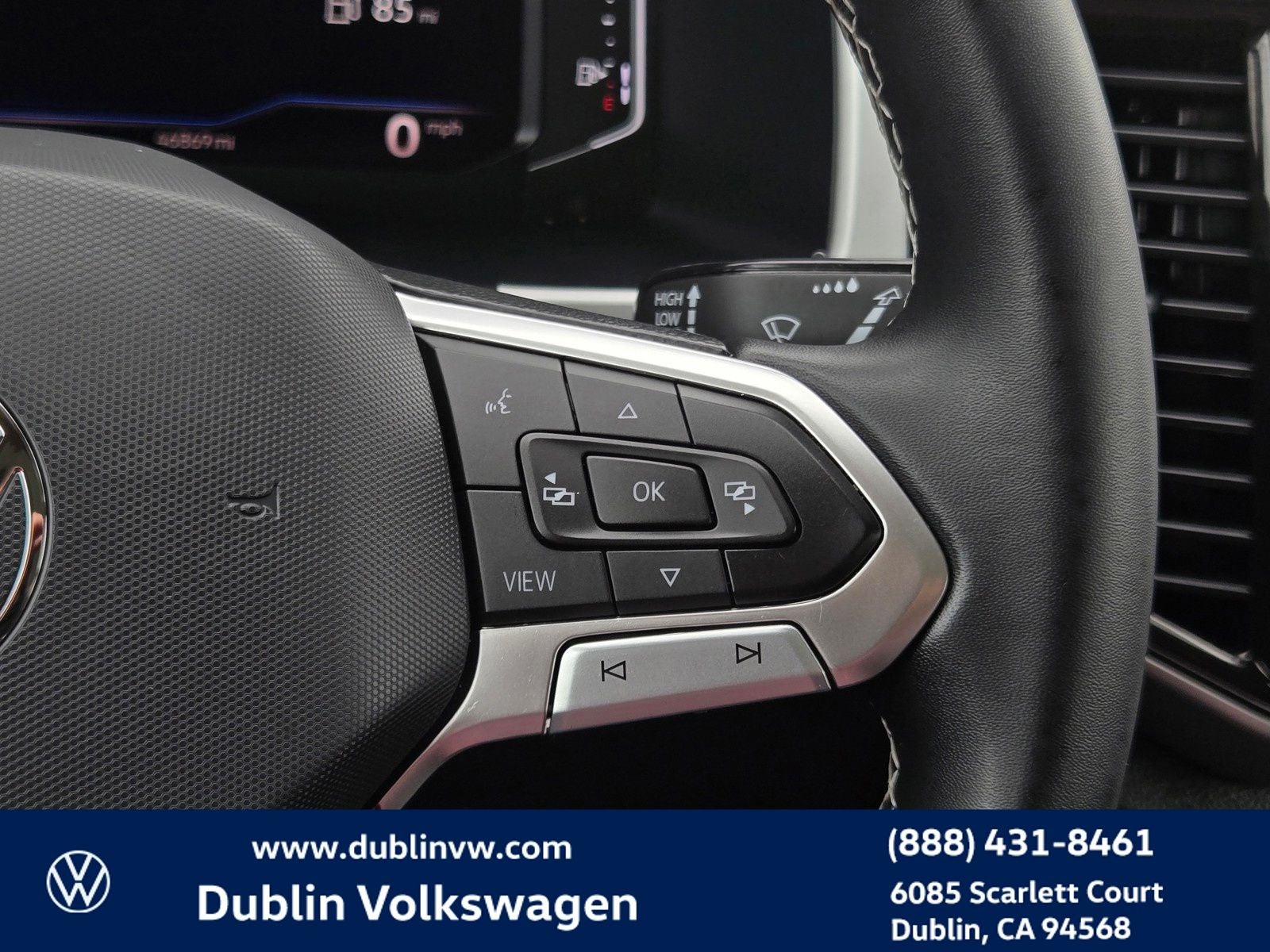 2023 Volkswagen Atlas 3.6L V6 SE w/Technology