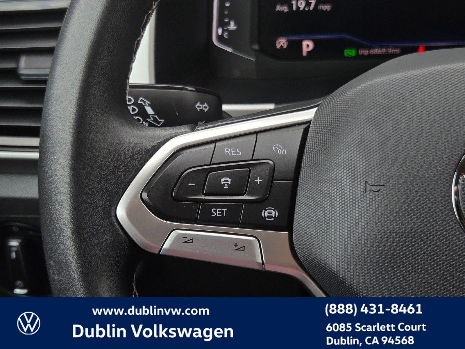 2023 Volkswagen Atlas 3.6L V6 SE w/Technology