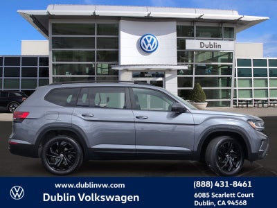 2023 Volkswagen Atlas 3.6L V6 SE w/Technology