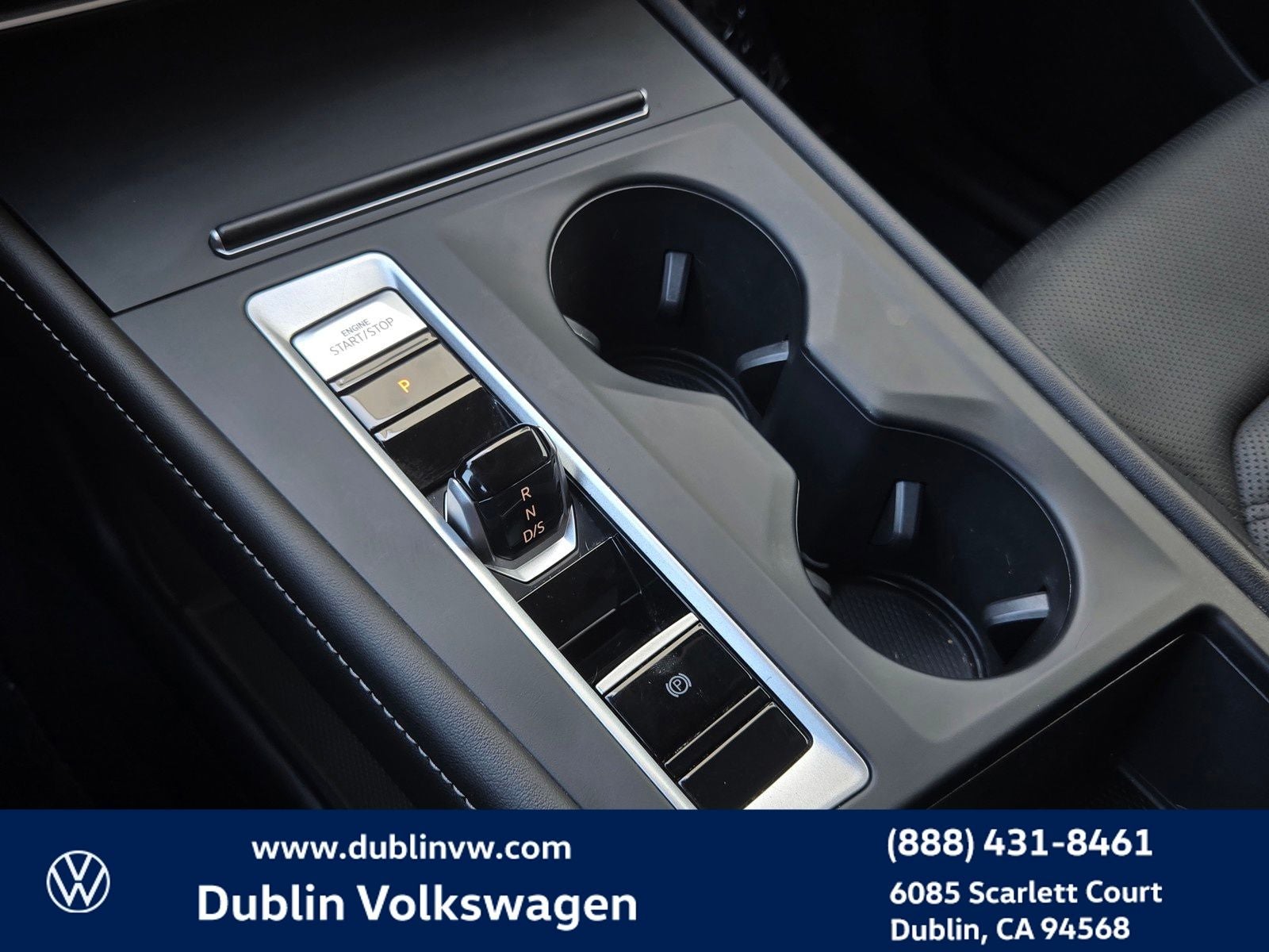 2024 Volkswagen Atlas 2.0T SE