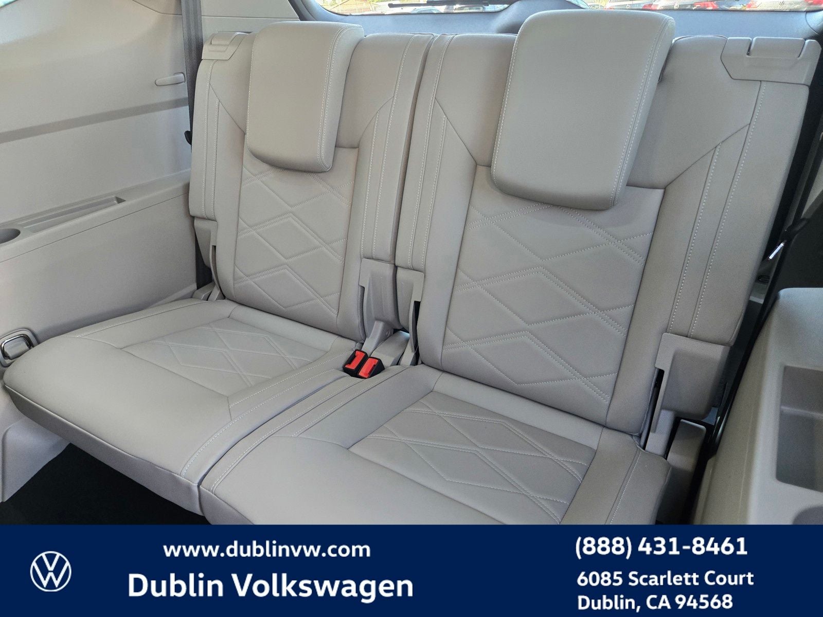 2025 Volkswagen Atlas 2.0T SE