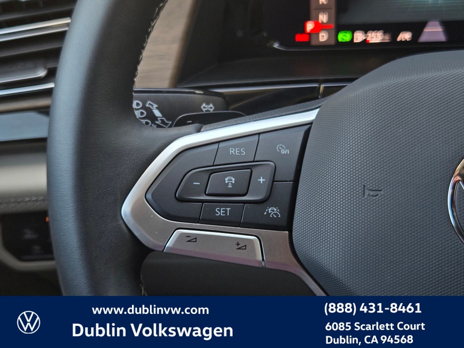 2025 Volkswagen Atlas 2.0T SE