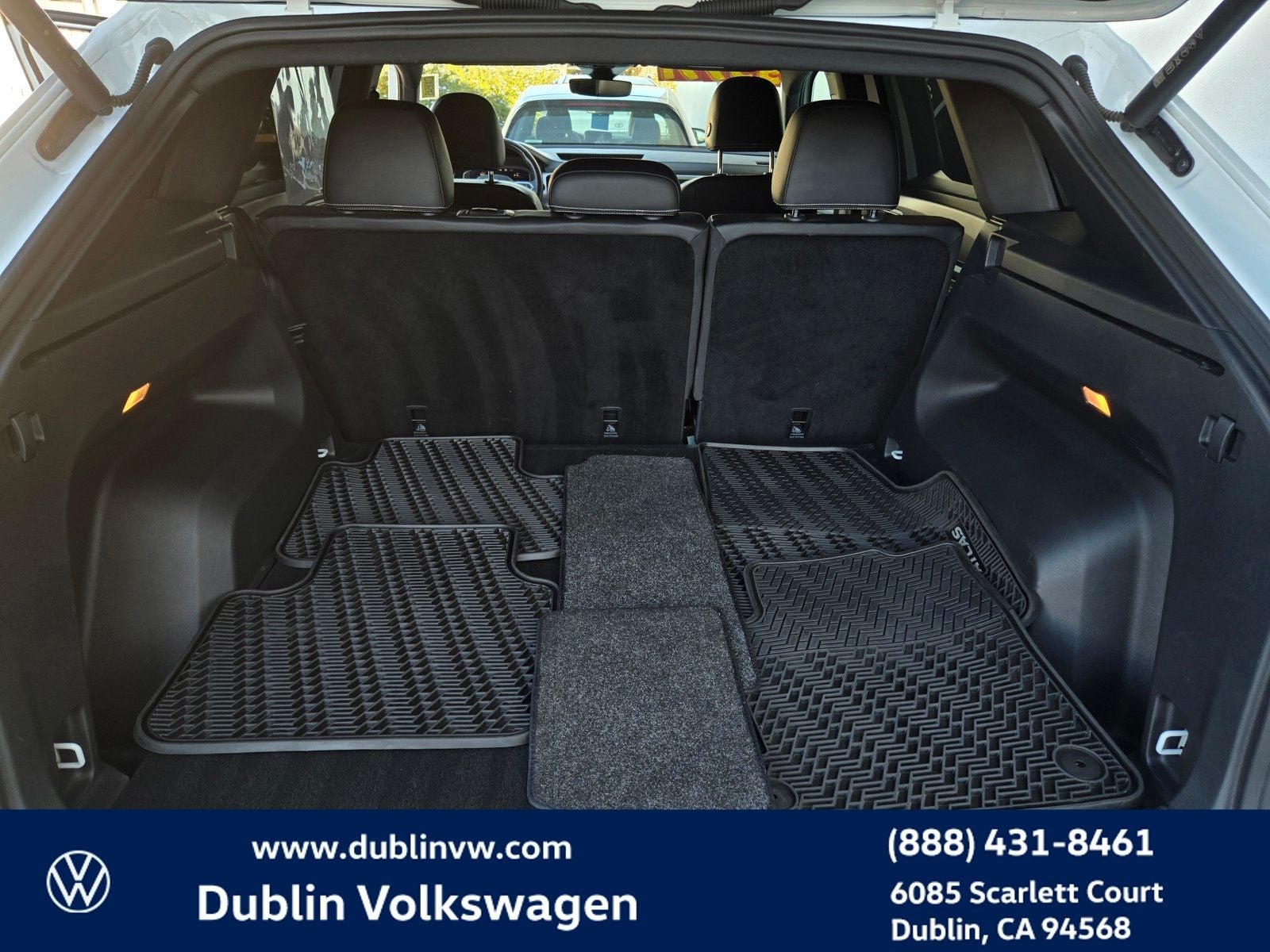 2023 Volkswagen Atlas Cross Sport 3.6L V6 SEL R-Line