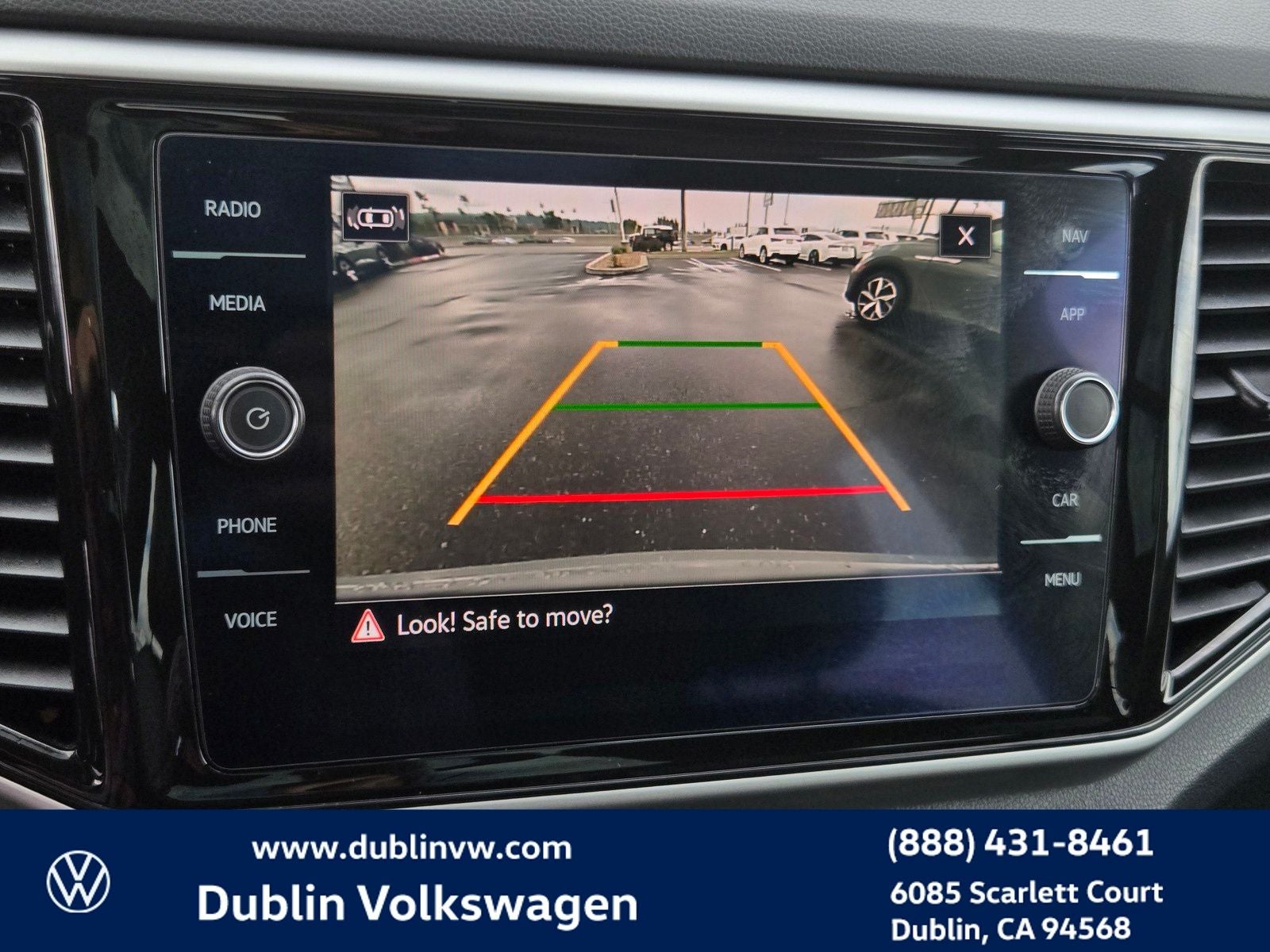 2022 Volkswagen Atlas Cross Sport 3.6L V6 SEL R-Line