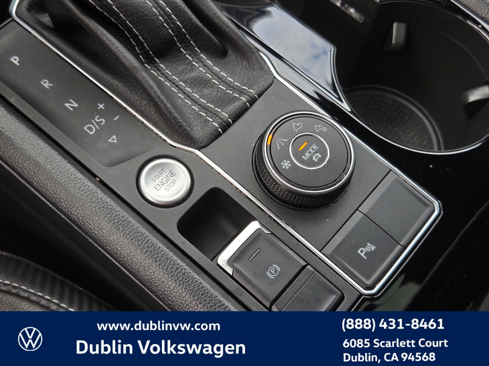 2022 Volkswagen Atlas Cross Sport 3.6L V6 SEL R-Line