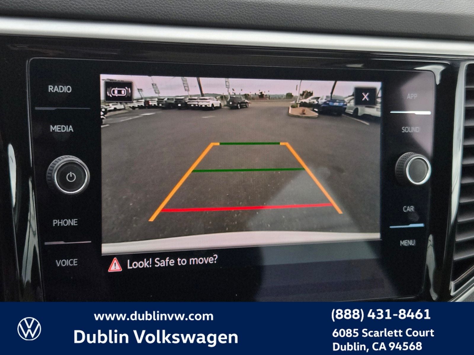2023 Volkswagen Atlas Cross Sport 2.0T SE w/Technology