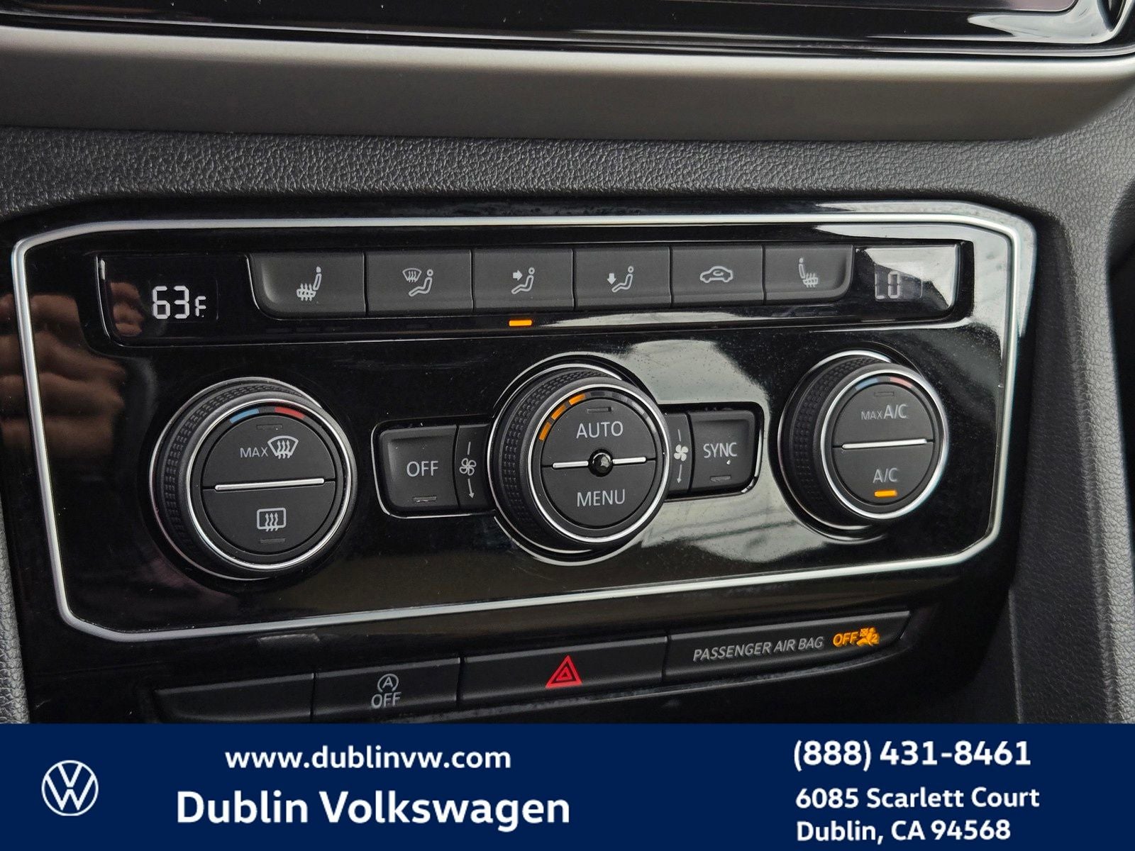 2023 Volkswagen Atlas Cross Sport 2.0T SE w/Technology