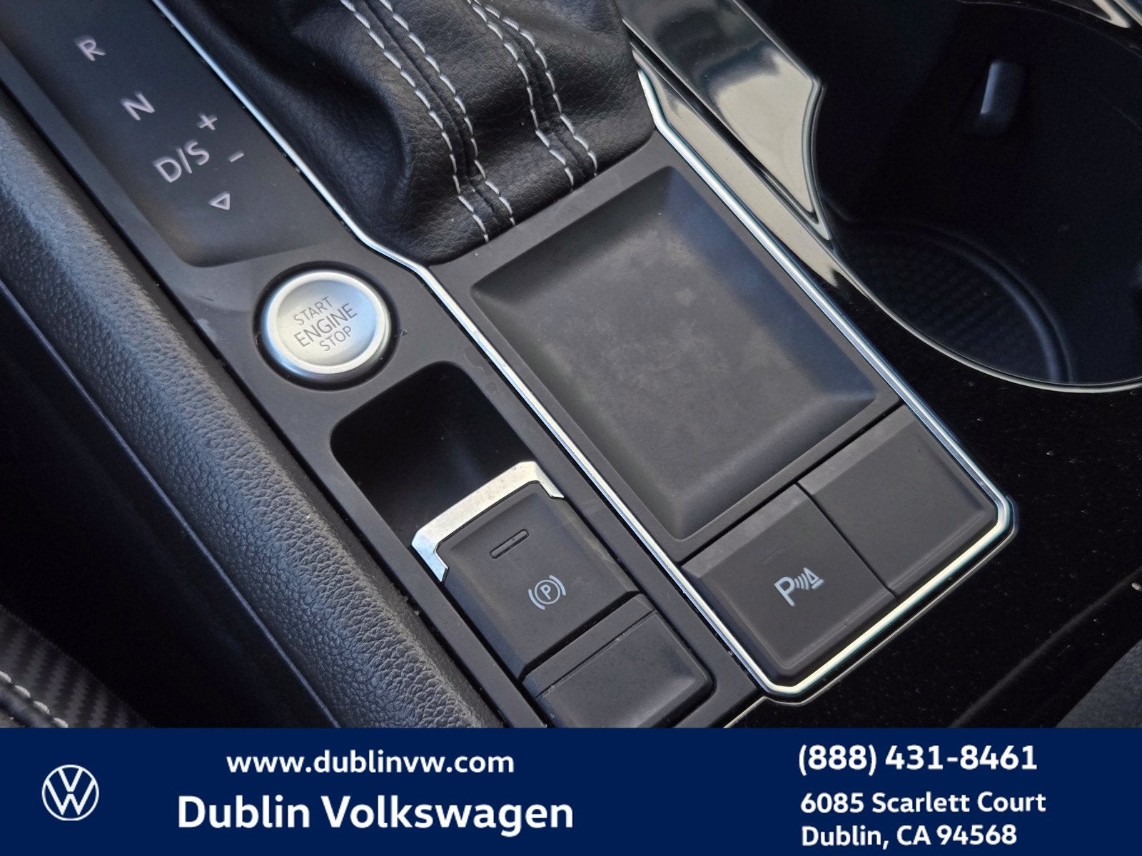 2023 Volkswagen Atlas Cross Sport 3.6L V6 SE w/Technology