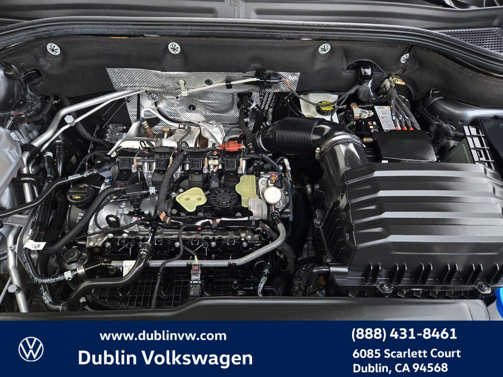 2024 Volkswagen Atlas Cross Sport 2.0T SE w/Technology