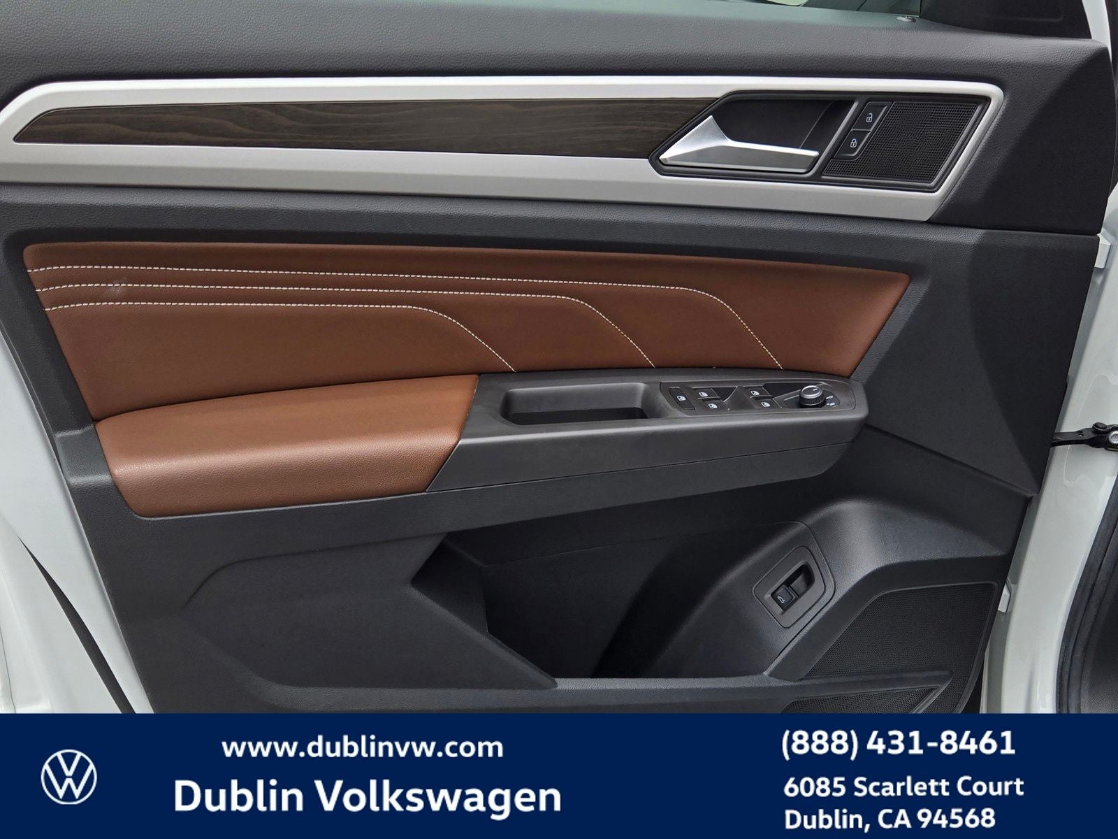 2023 Volkswagen Atlas 2.0T SE w/Technology