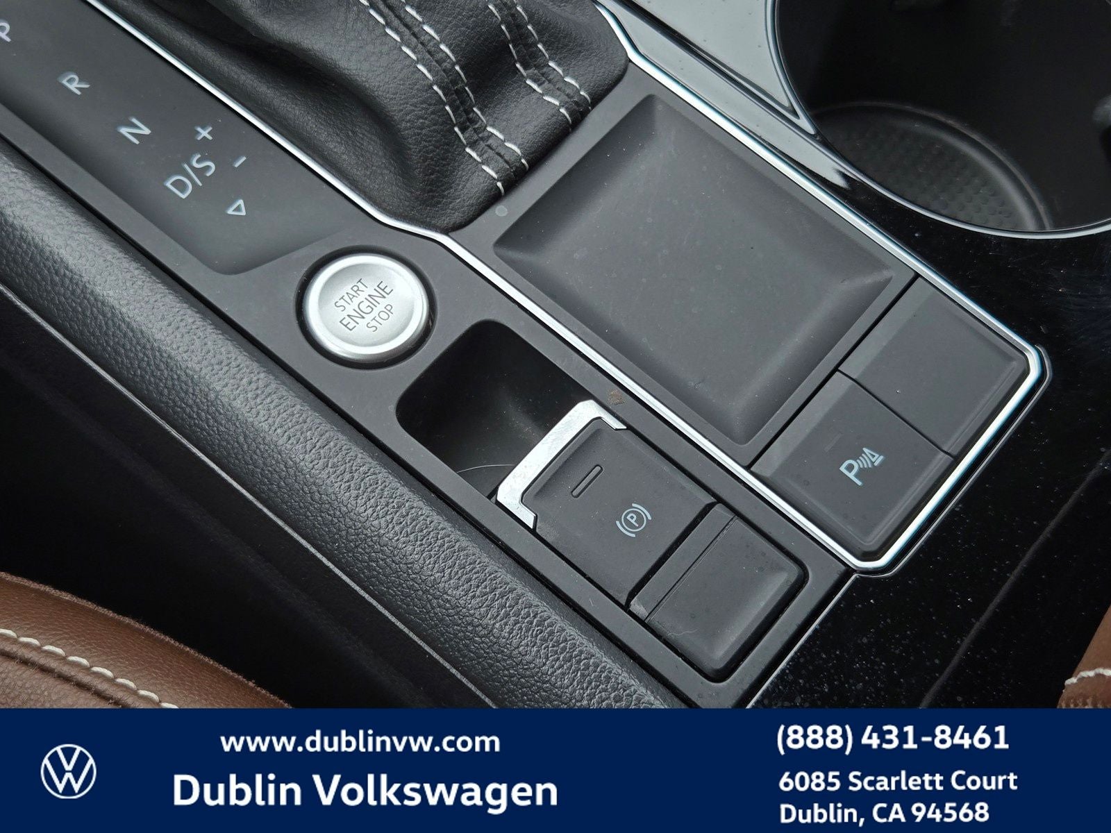 2023 Volkswagen Atlas 2.0T SE w/Technology
