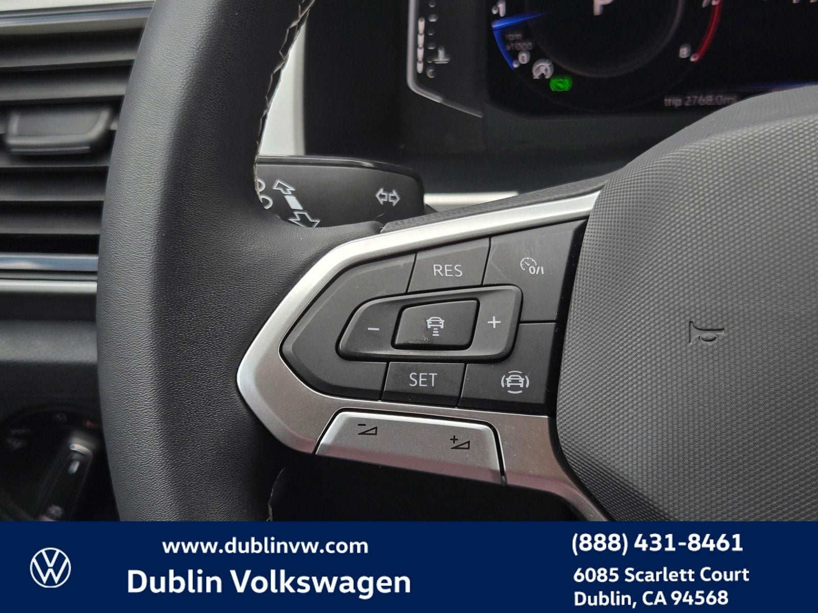 2023 Volkswagen Atlas 2.0T SE w/Technology