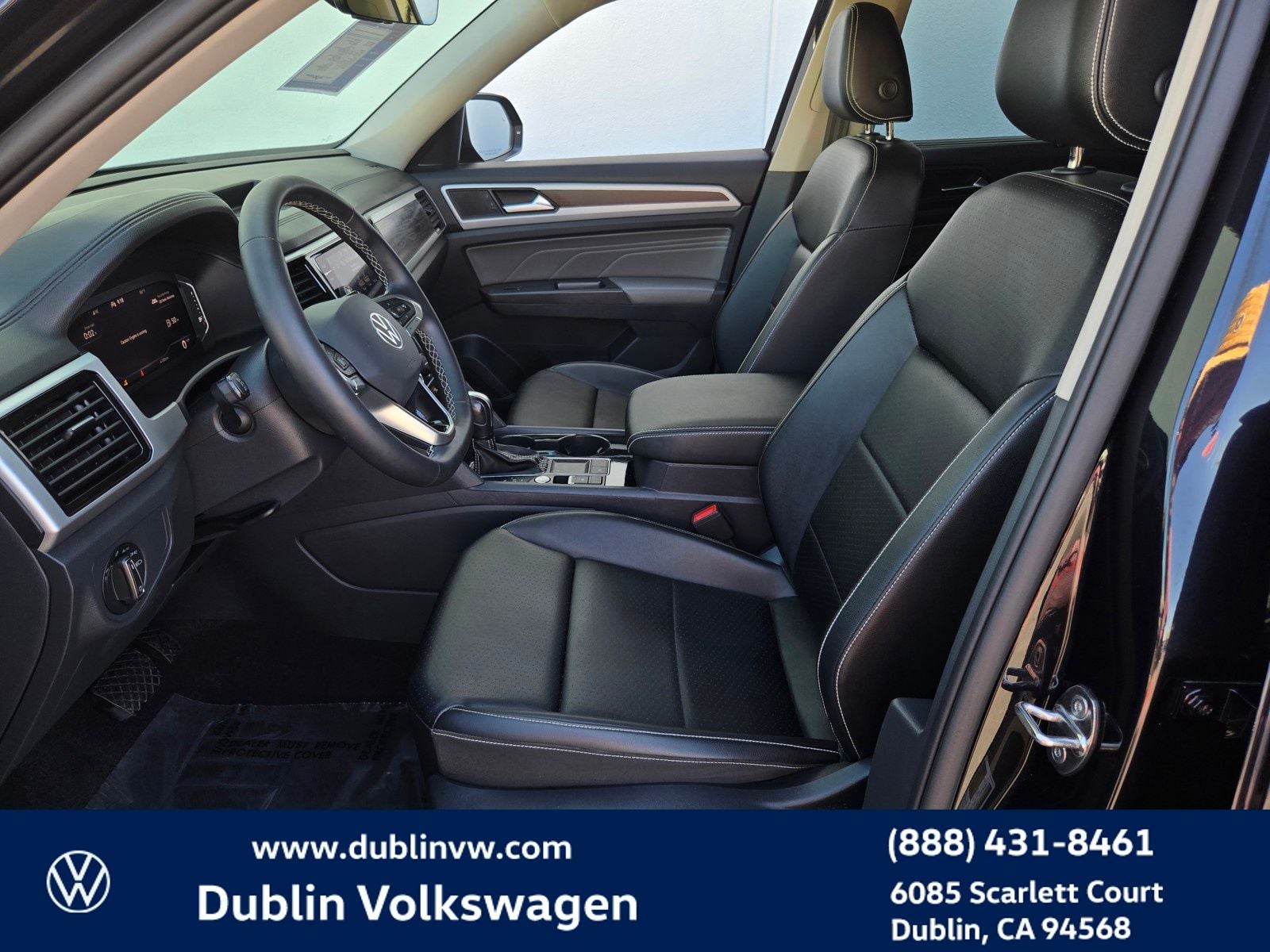 2023 Volkswagen Atlas 3.6L V6 SE w/Technology