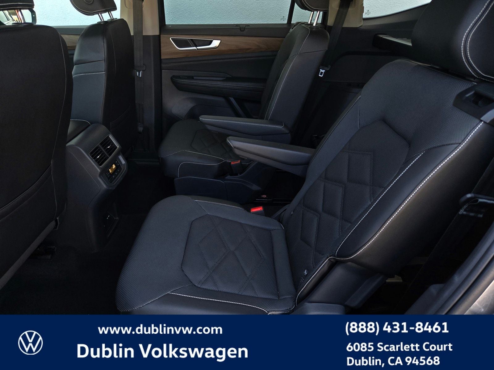 2024 Volkswagen Atlas 2.0T SE w/Technology