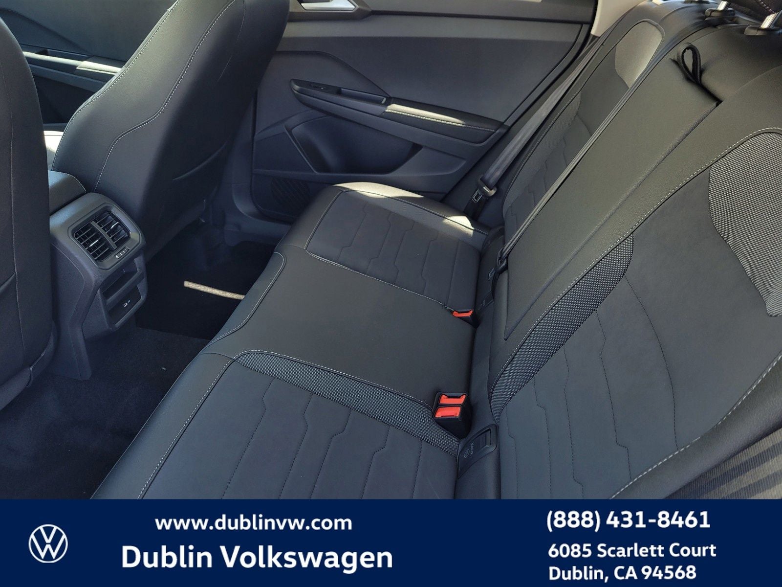 2025 Volkswagen Taos 1.5T SE Black