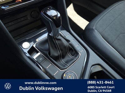 2025 Volkswagen Taos 1.5T SE Black