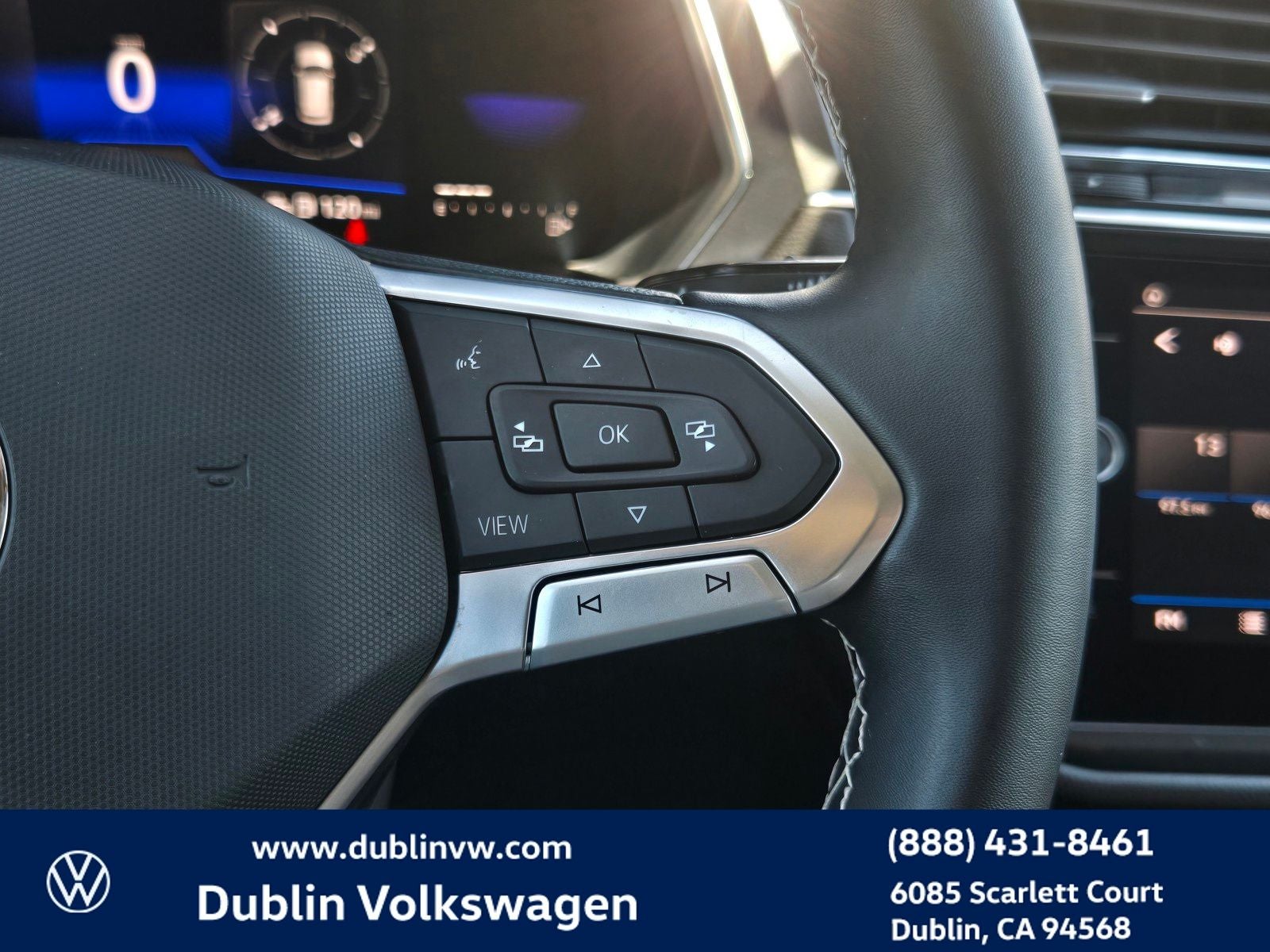 2023 Volkswagen Tiguan 2.0T SE