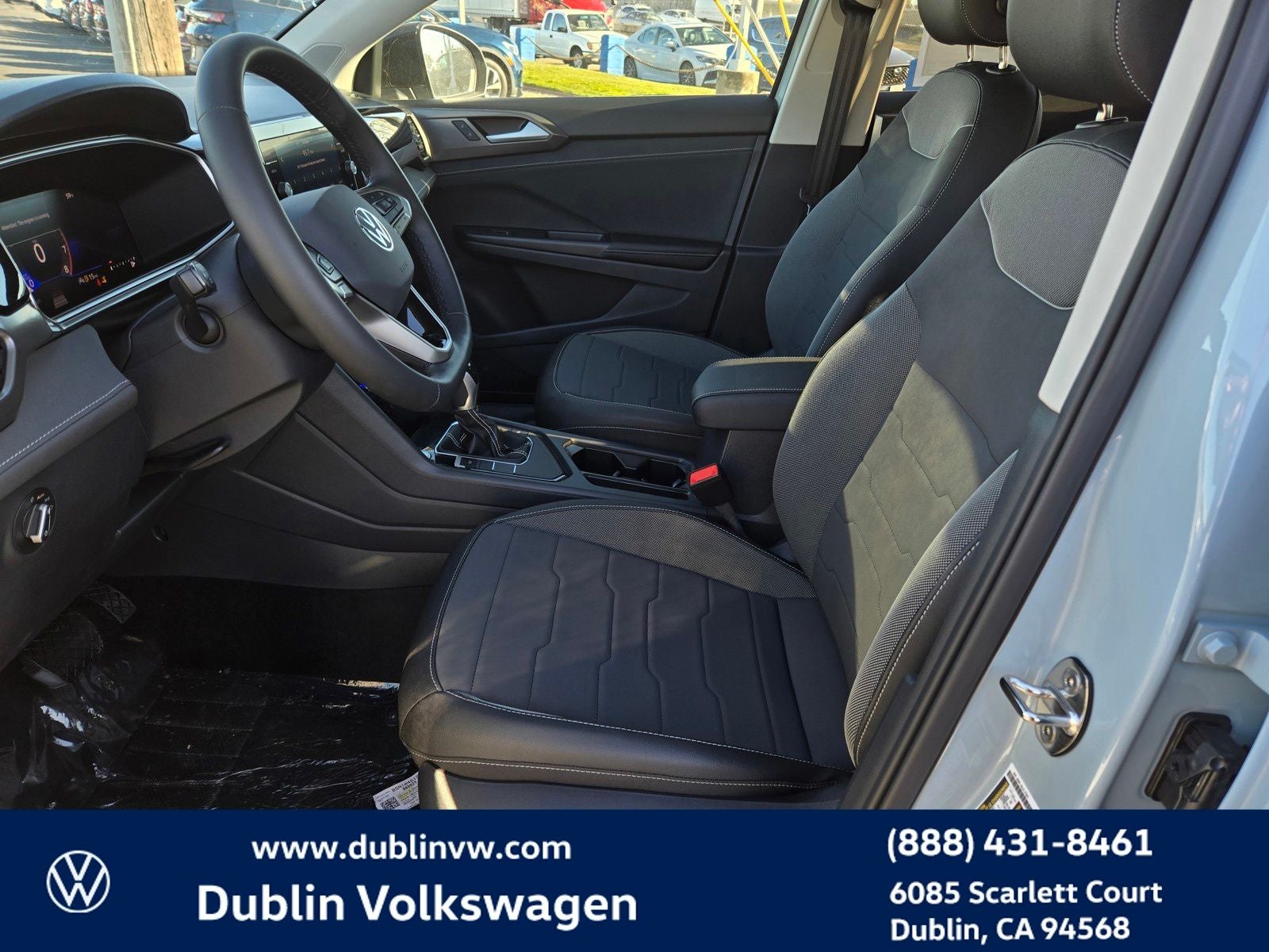 2026 Volkswagen Taos 1.5T SE Black