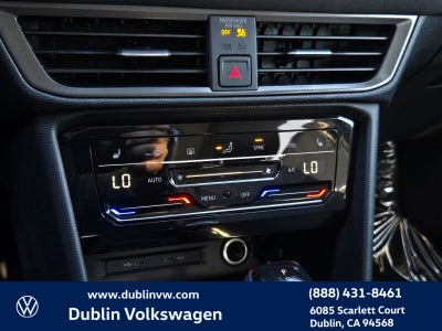 2026 Volkswagen Taos 1.5T SE Black