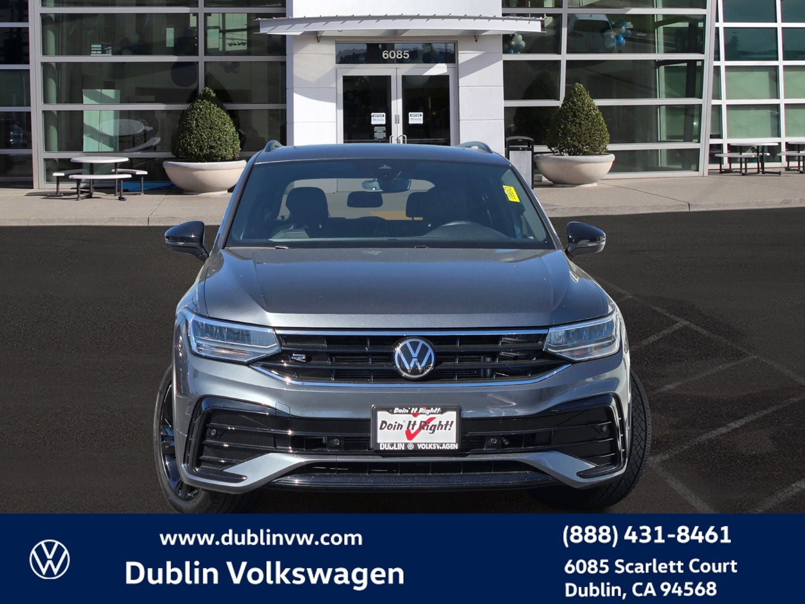 2023 Volkswagen Tiguan 2.0T SE R-Line Black