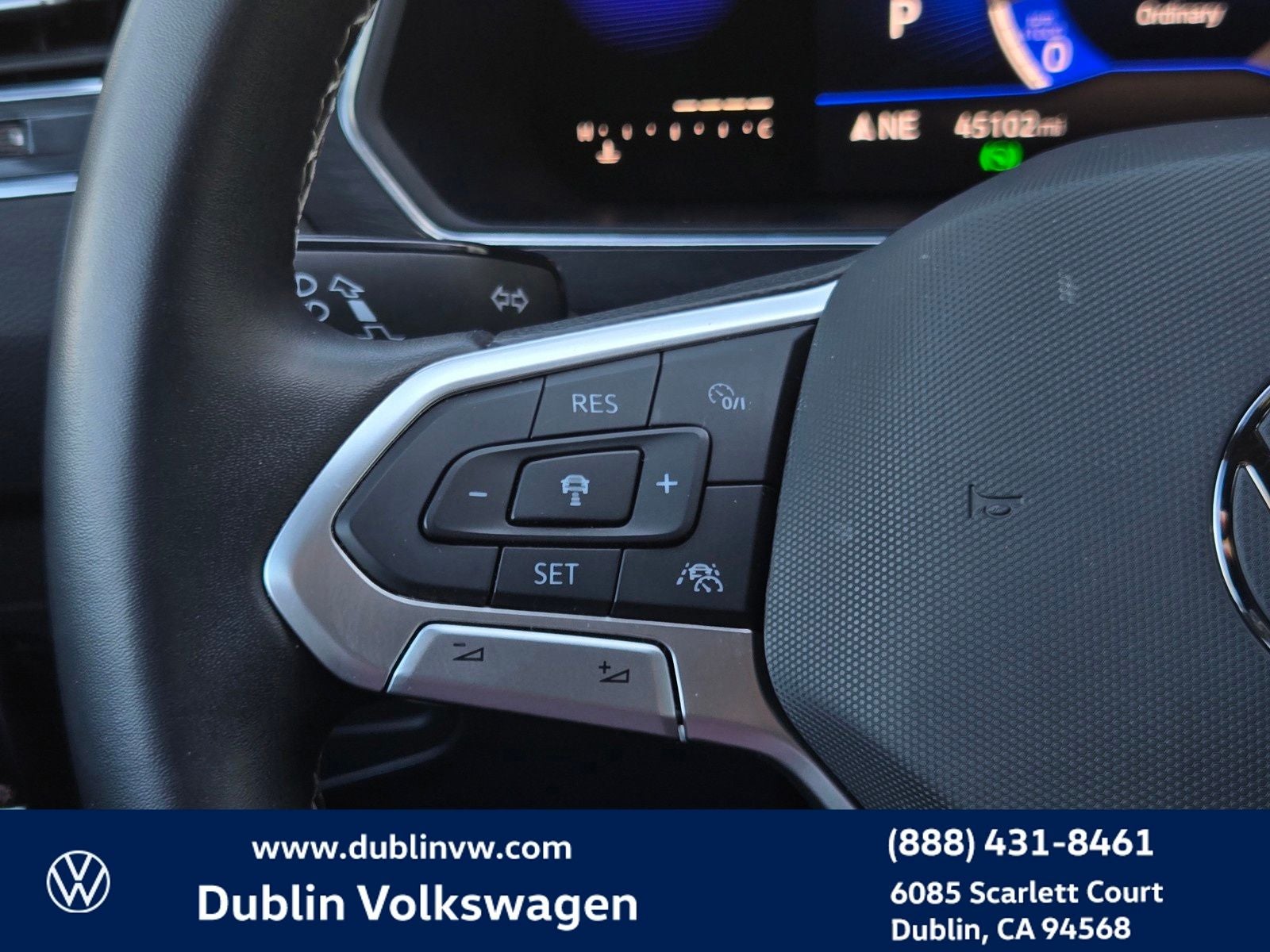 2023 Volkswagen Tiguan 2.0T SE R-Line Black