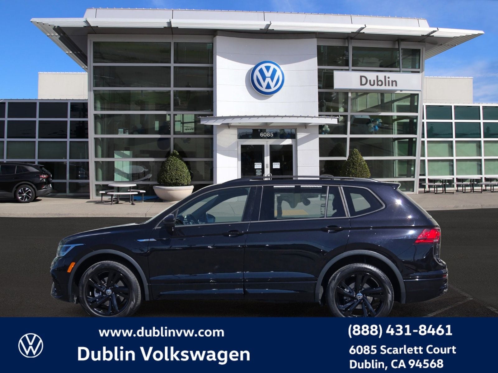 2023 Volkswagen Tiguan 2.0T SE R-Line Black