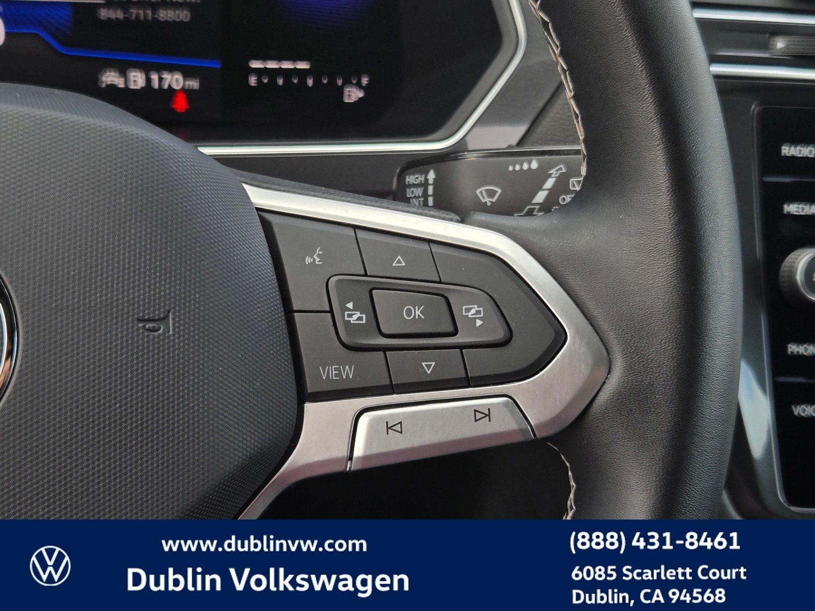 2023 Volkswagen Tiguan 2.0T SE R-Line Black