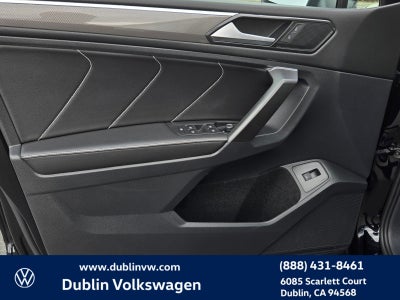 2022 Volkswagen Tiguan 2.0T SE R-Line Black